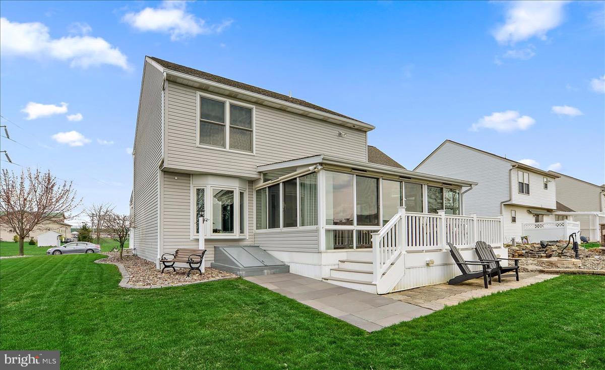 LINCOLN MEADOW - Residential