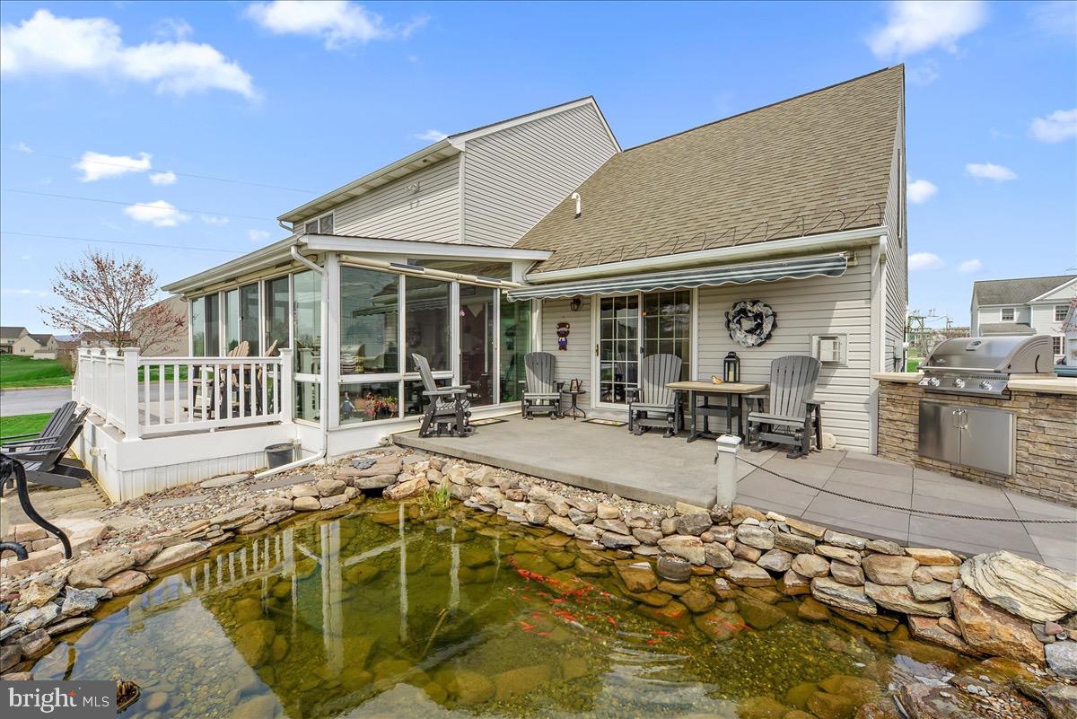 LINCOLN MEADOW - Residential