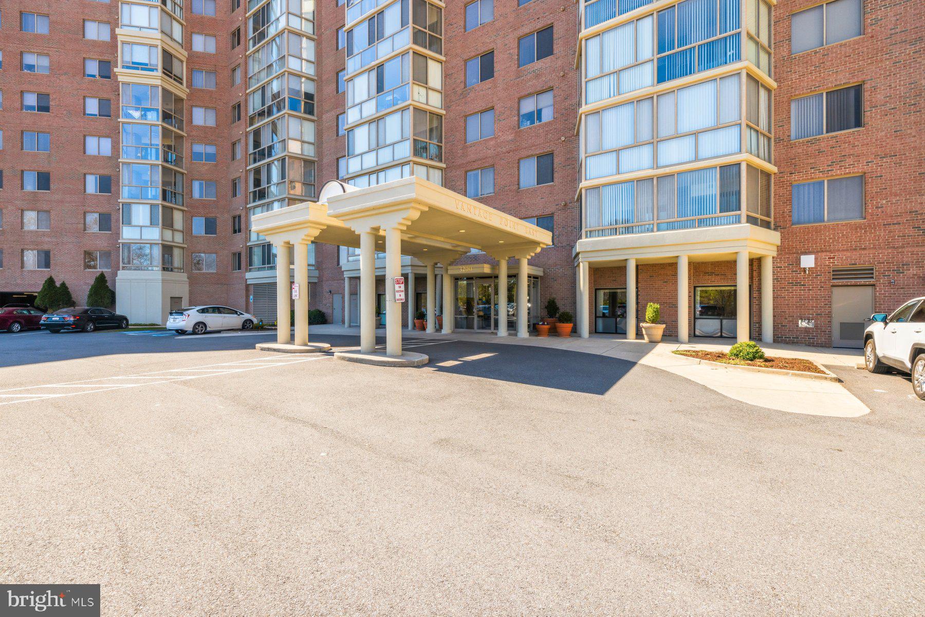 LEISURE WORLD - Residential