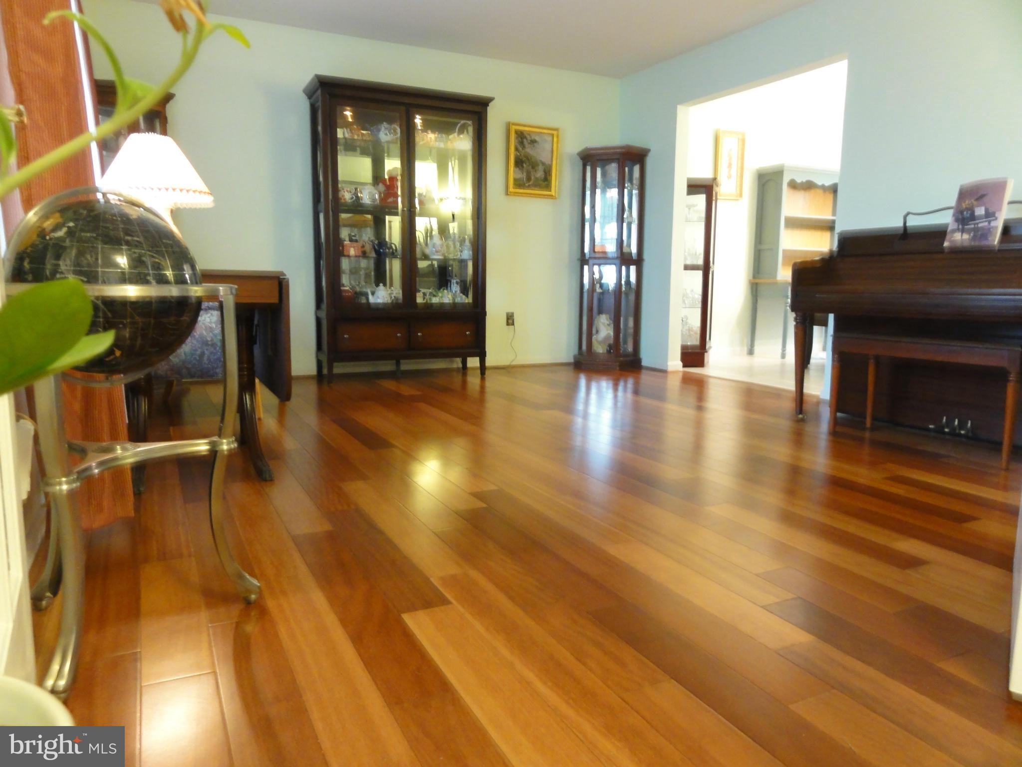 FOX CHASE - Residential