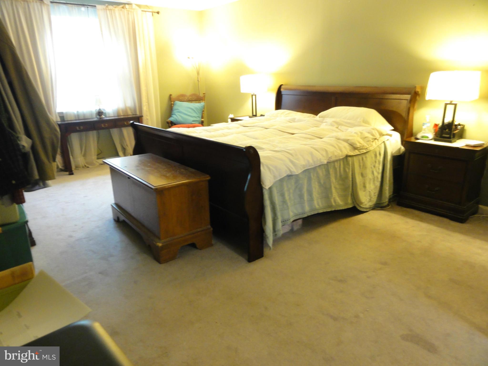 FOX CHASE - Residential