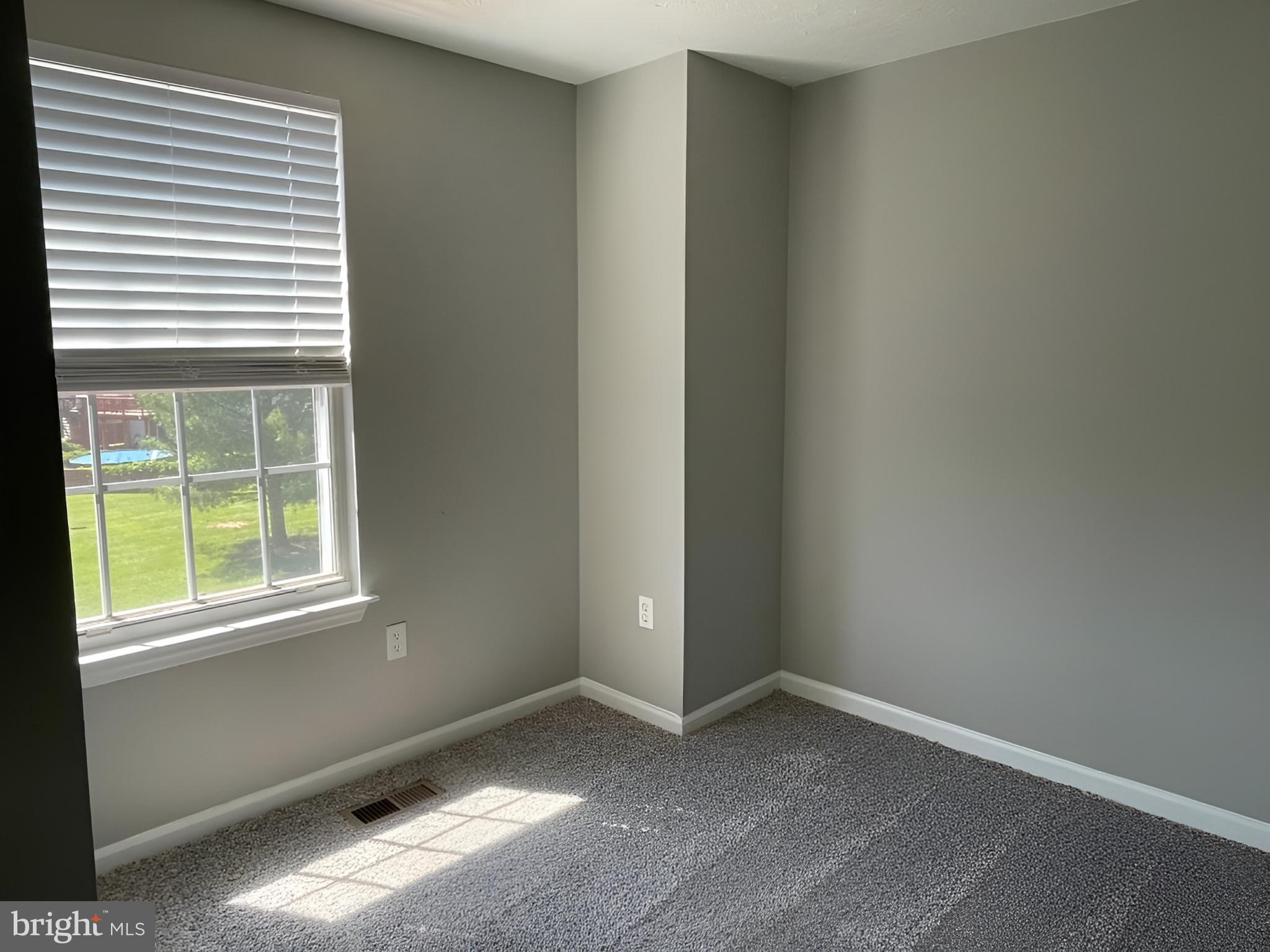 WEST SHORE - Residential