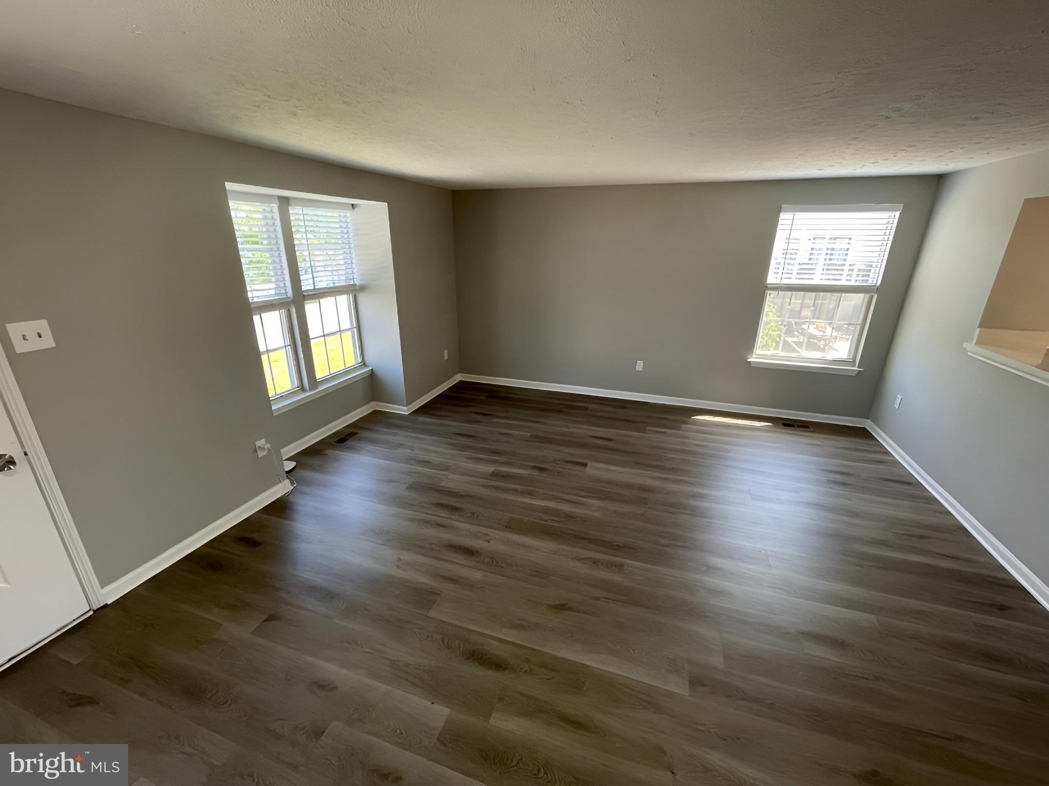 WEST SHORE - Residential