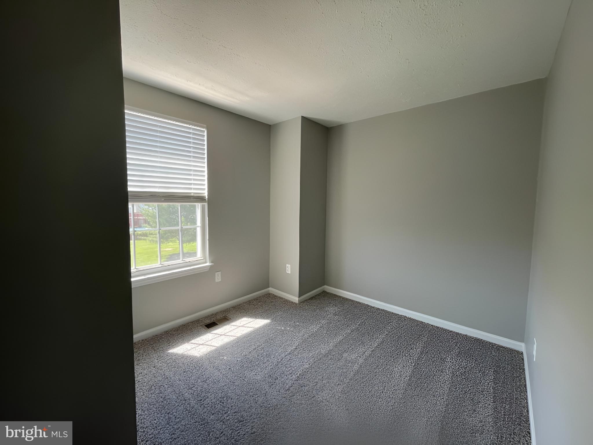 WEST SHORE - Residential