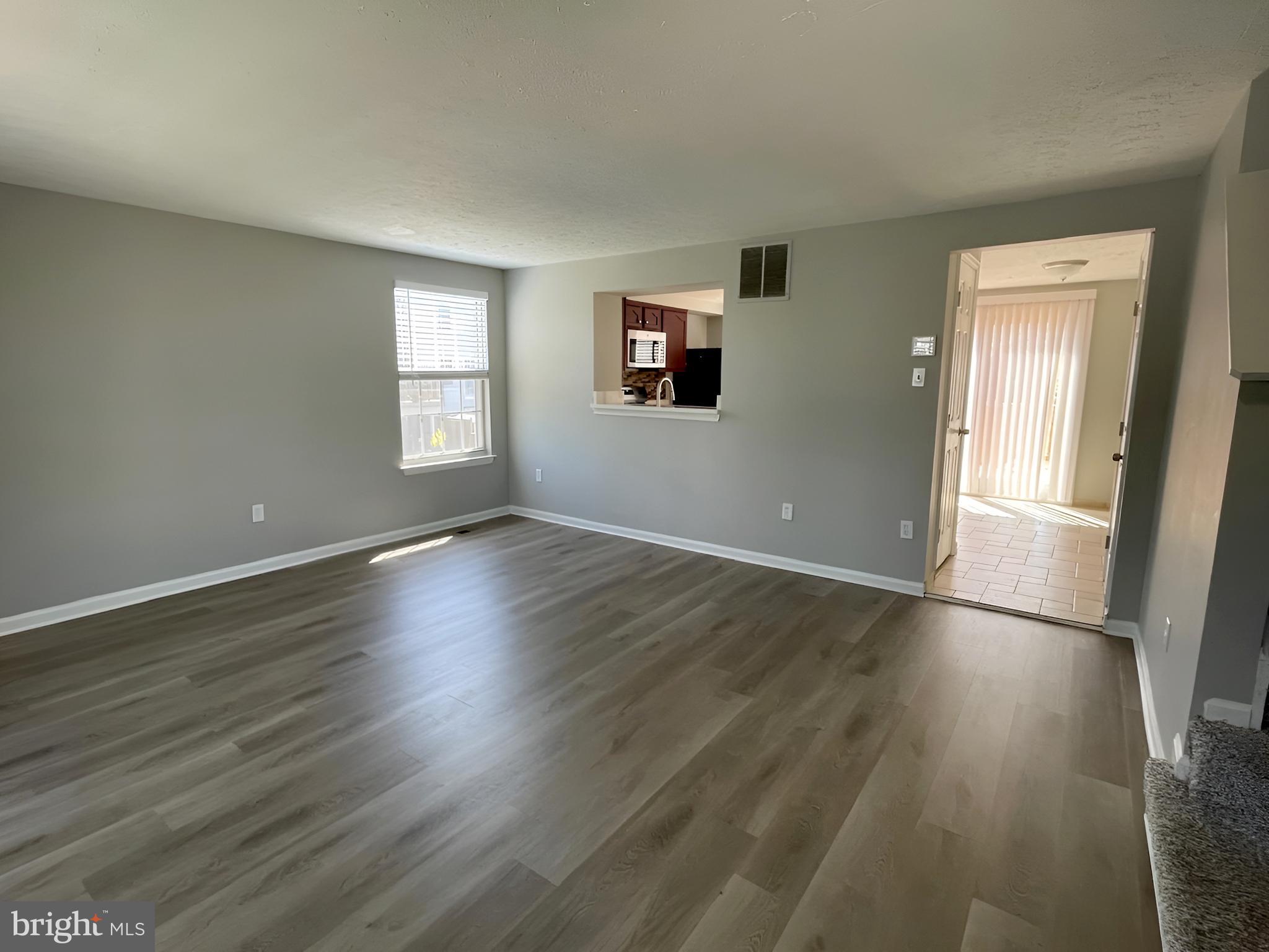 WEST SHORE - Residential