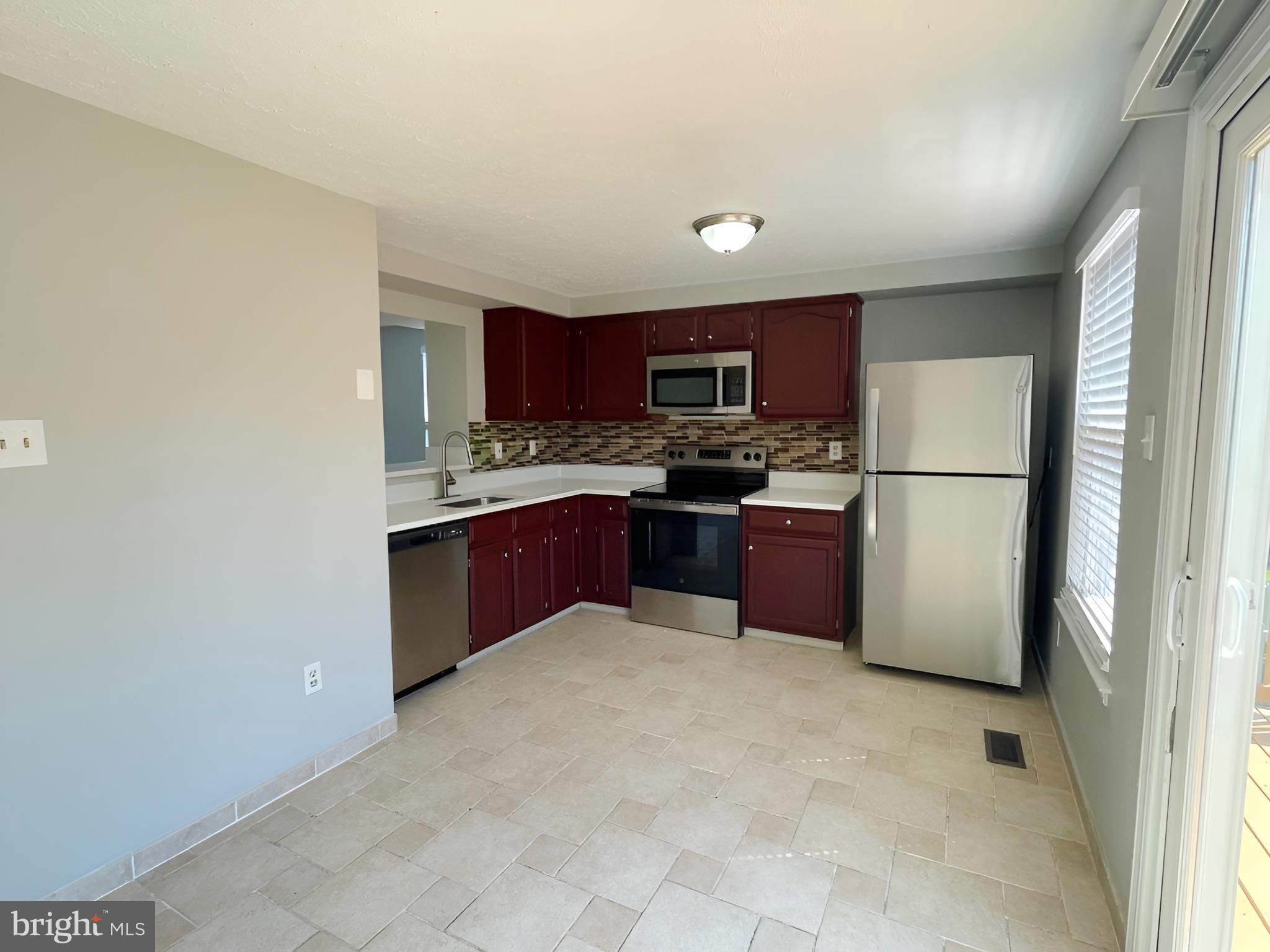 WEST SHORE - Residential
