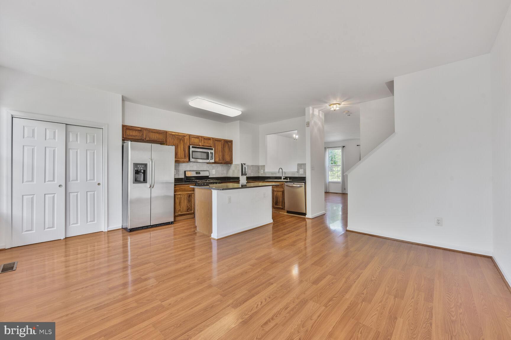 TRAILSIDE - Residential