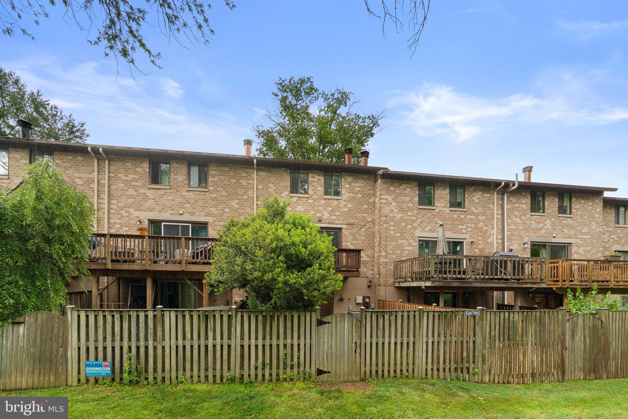 VILLAGE OF OWEN BROWN - Residential
