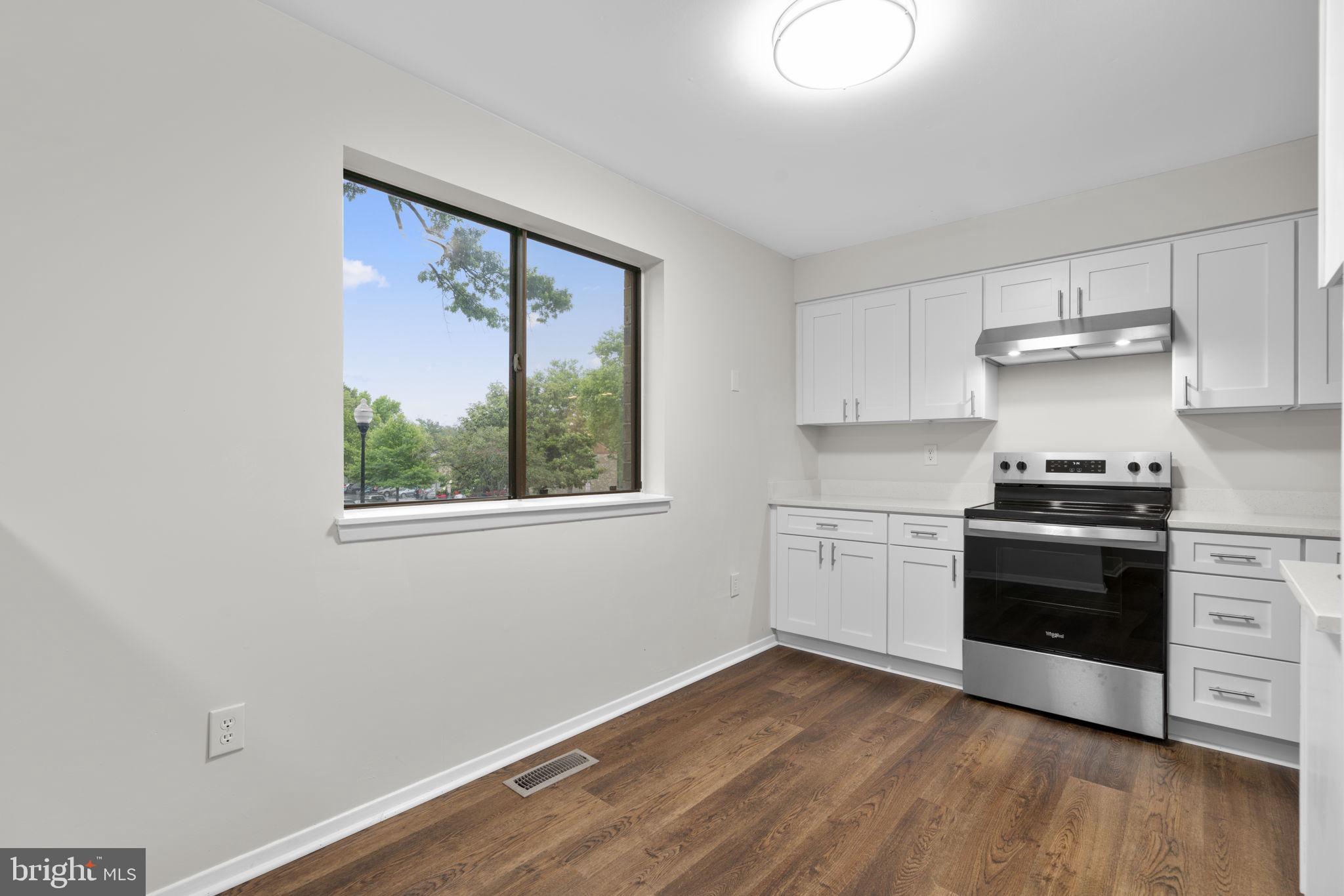 VILLAGE OF OWEN BROWN - Residential