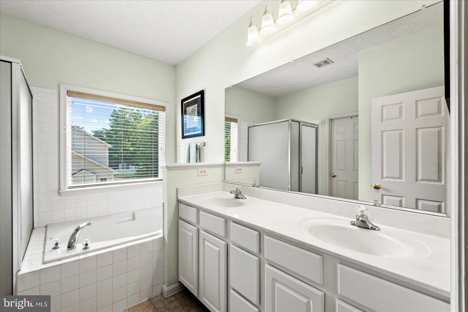 RIVERSIDE MEADOWS - Residential