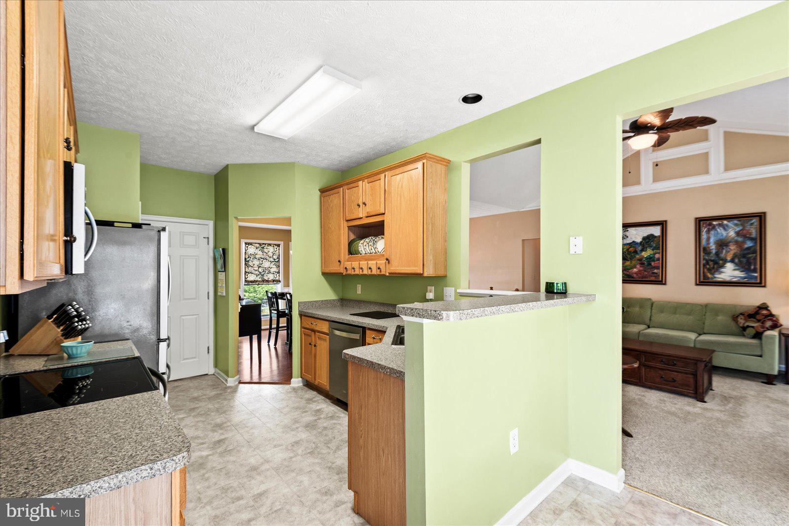 RIVERSIDE MEADOWS - Residential