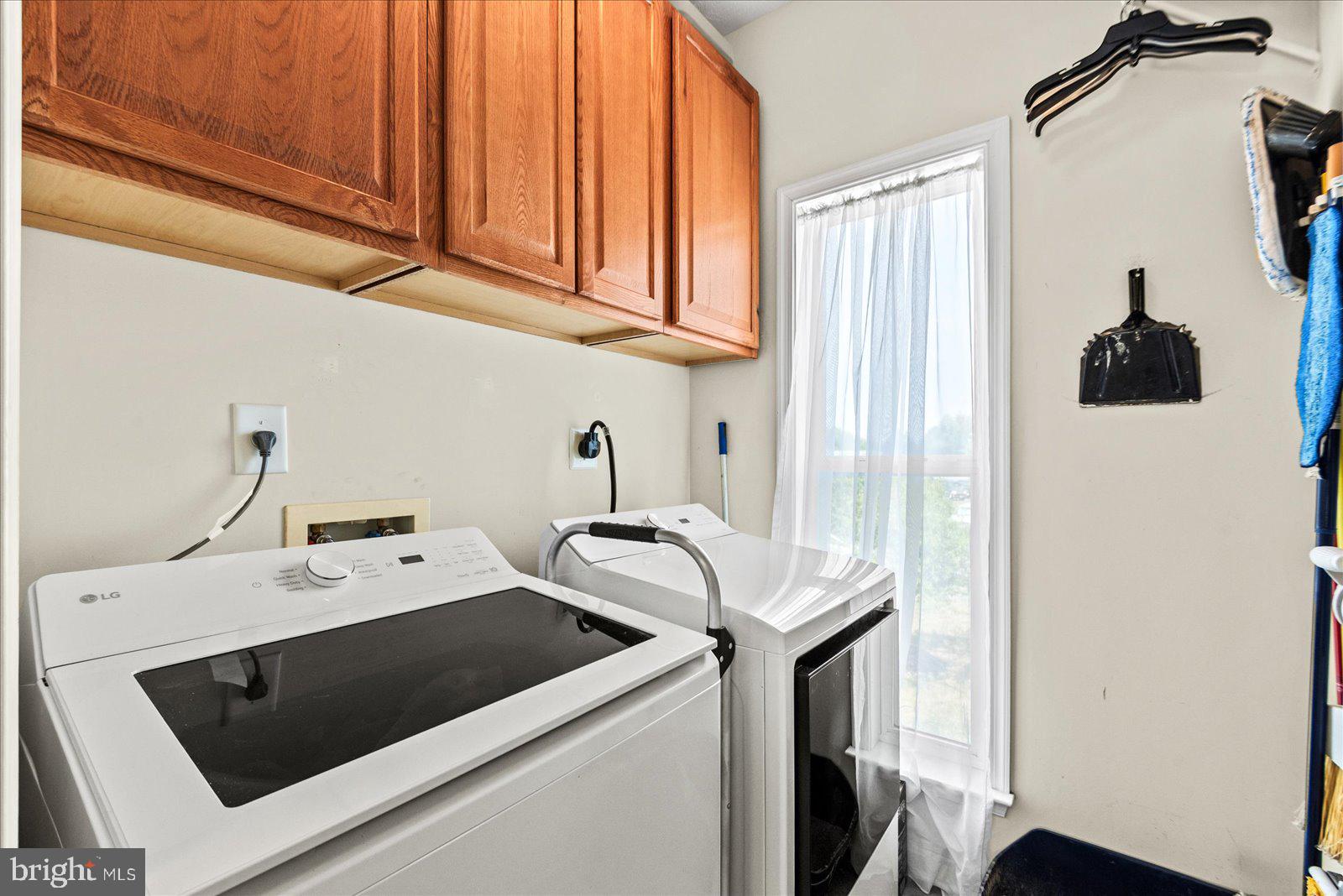RIVERSIDE MEADOWS - Residential