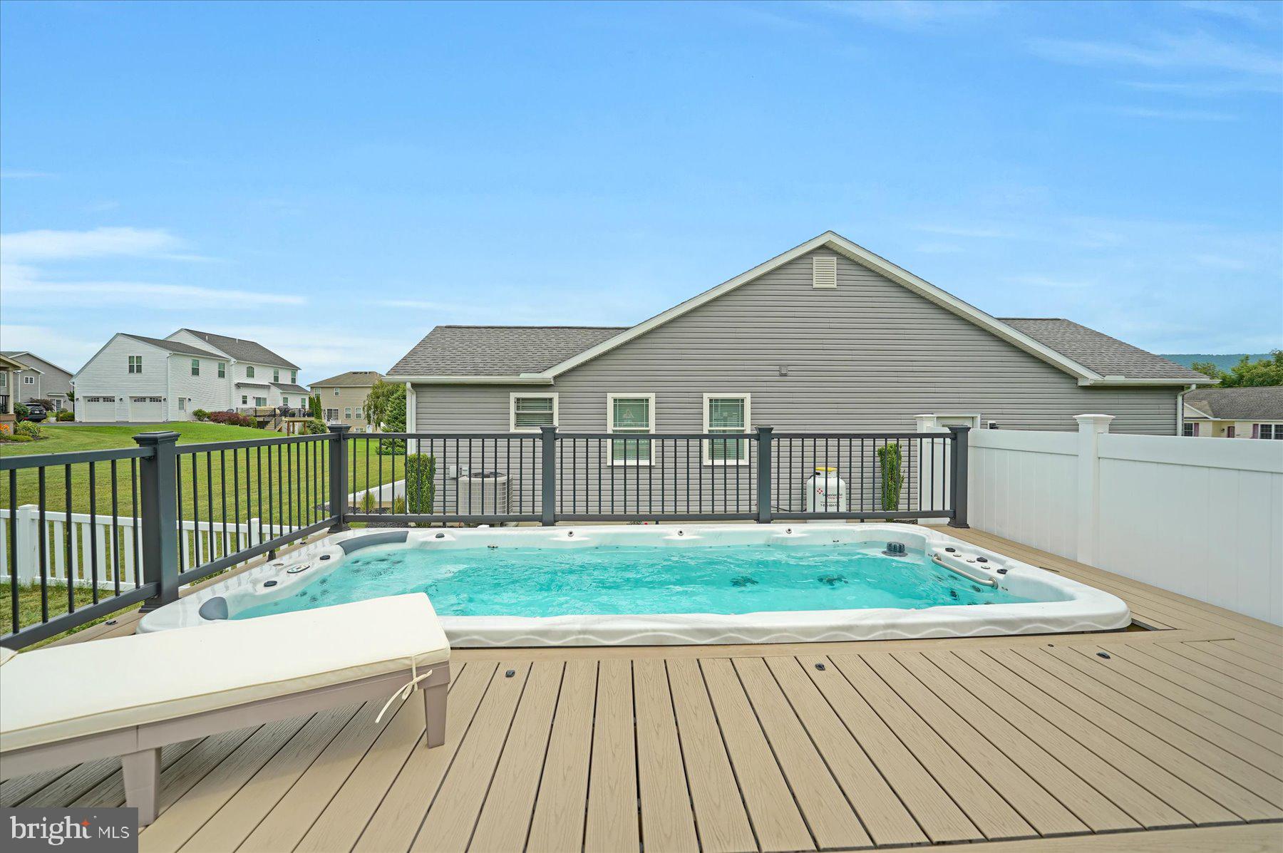 FOREST HEIGHTS - Residential