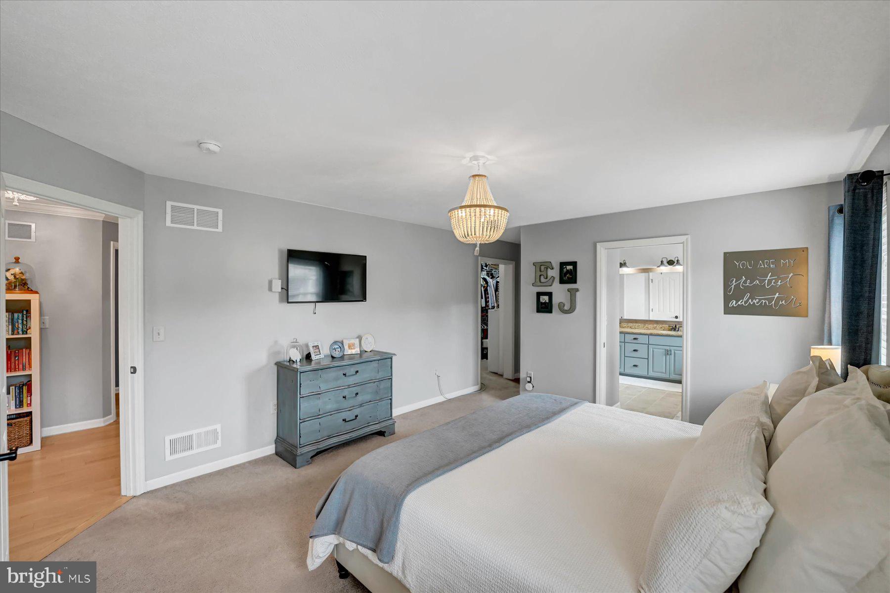 FOREST HEIGHTS - Residential