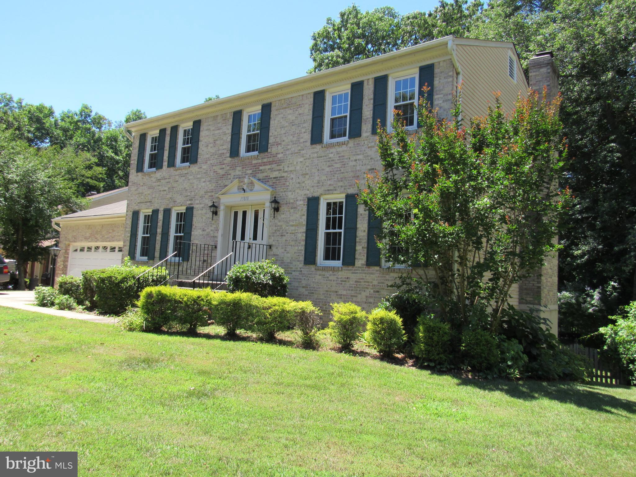COUNTRY CLUB/LAKE MONTCLAIR - Residential
