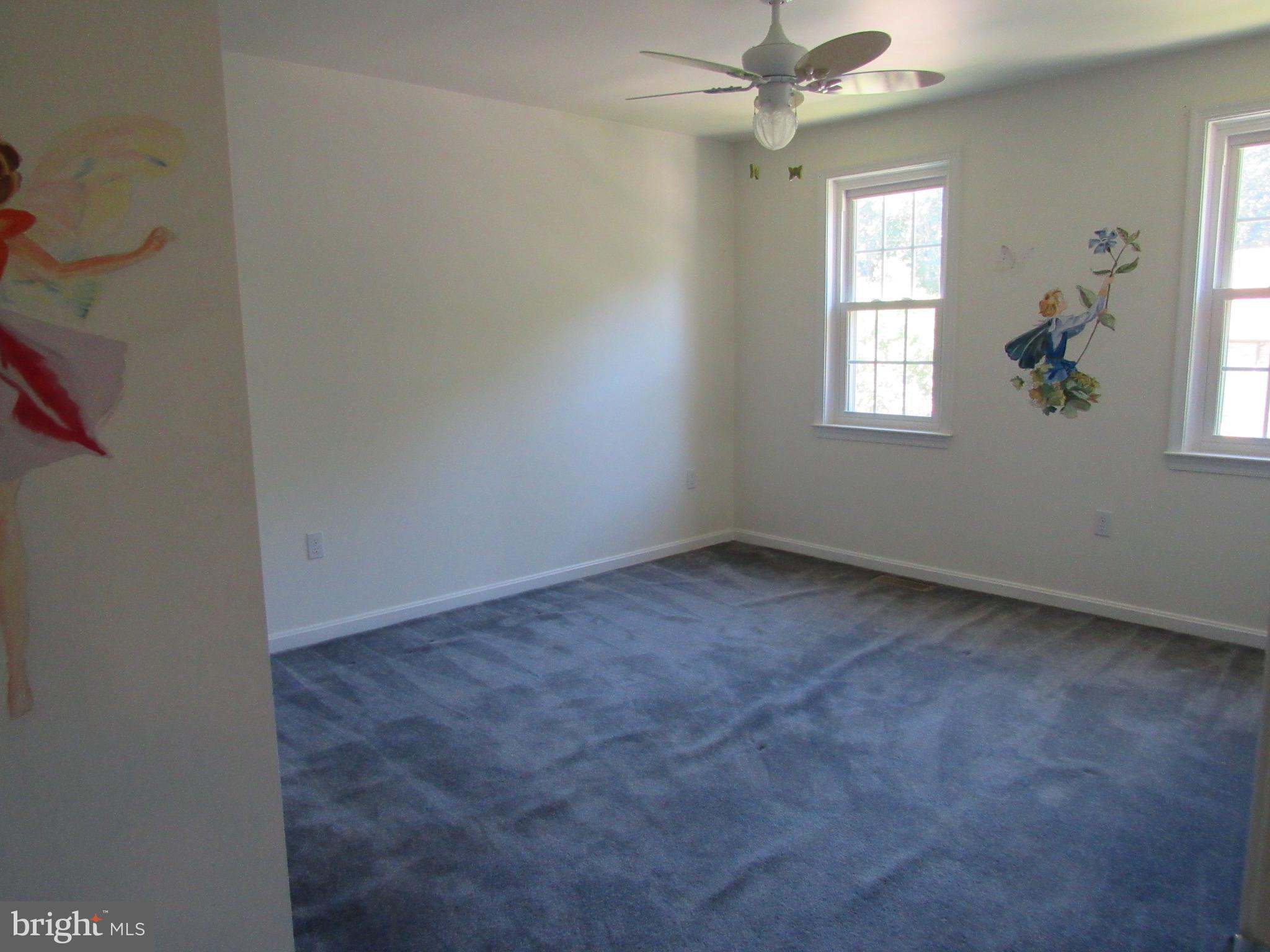 COUNTRY CLUB/LAKE MONTCLAIR - Residential