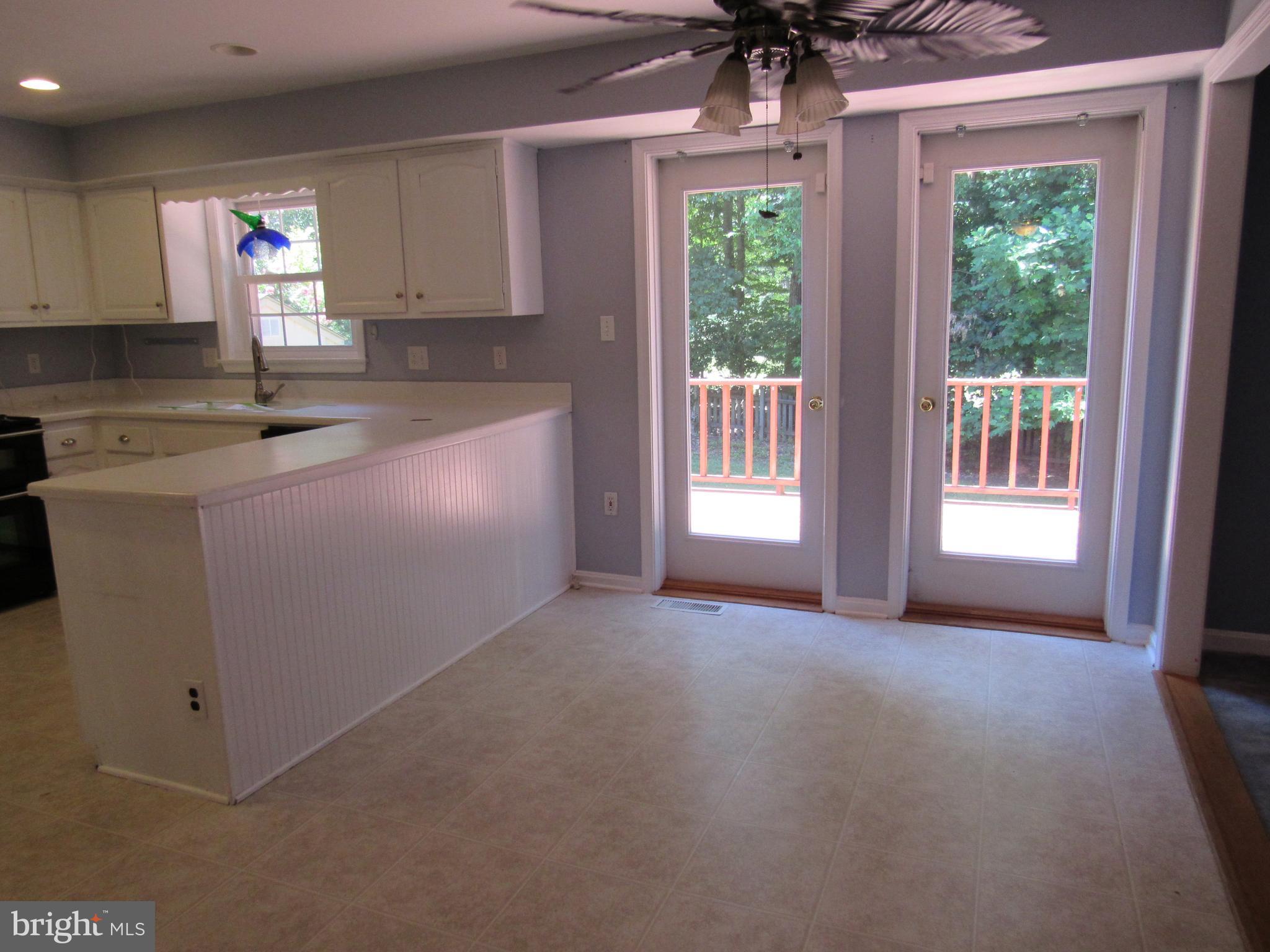 COUNTRY CLUB/LAKE MONTCLAIR - Residential
