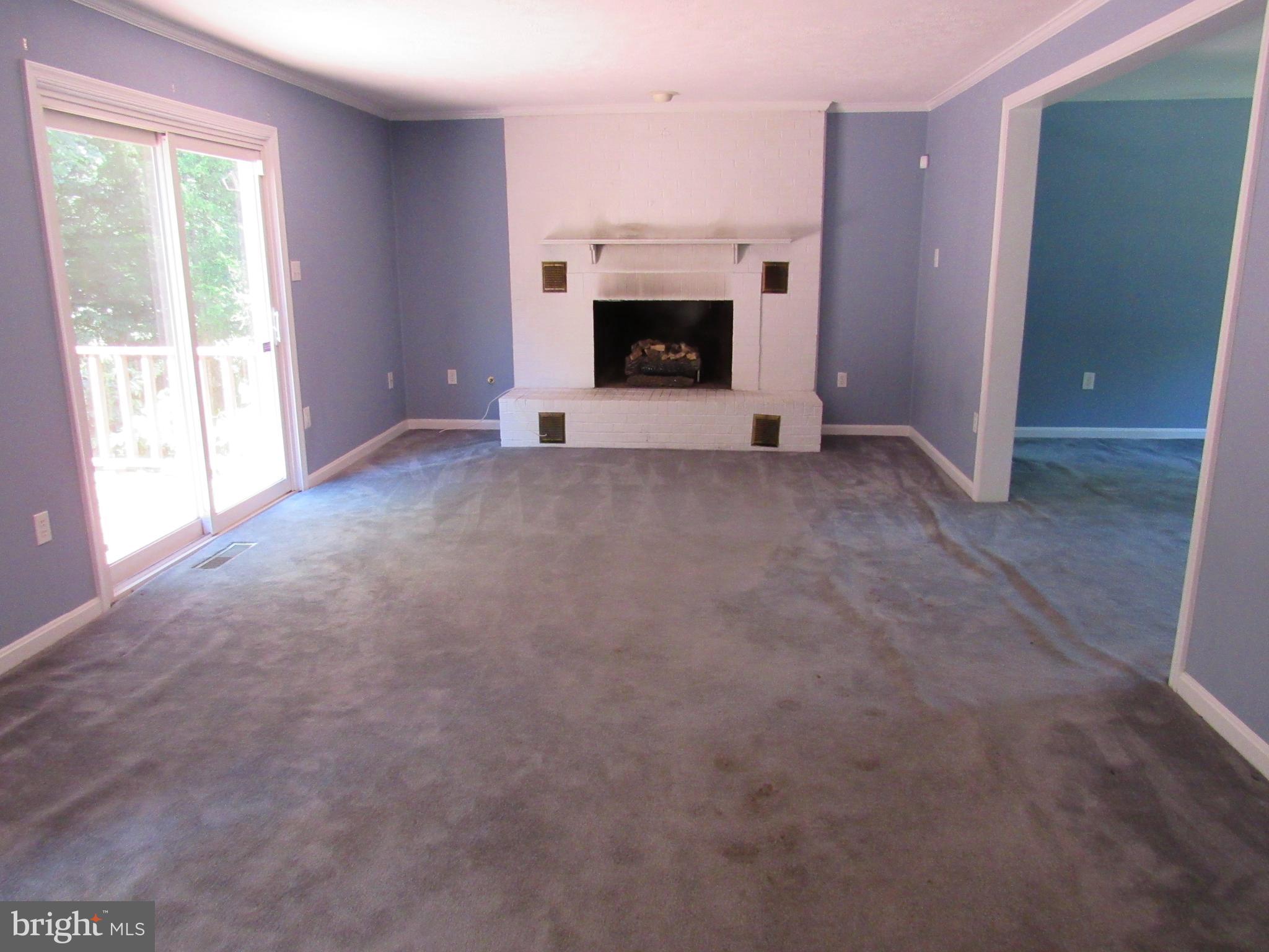 COUNTRY CLUB/LAKE MONTCLAIR - Residential