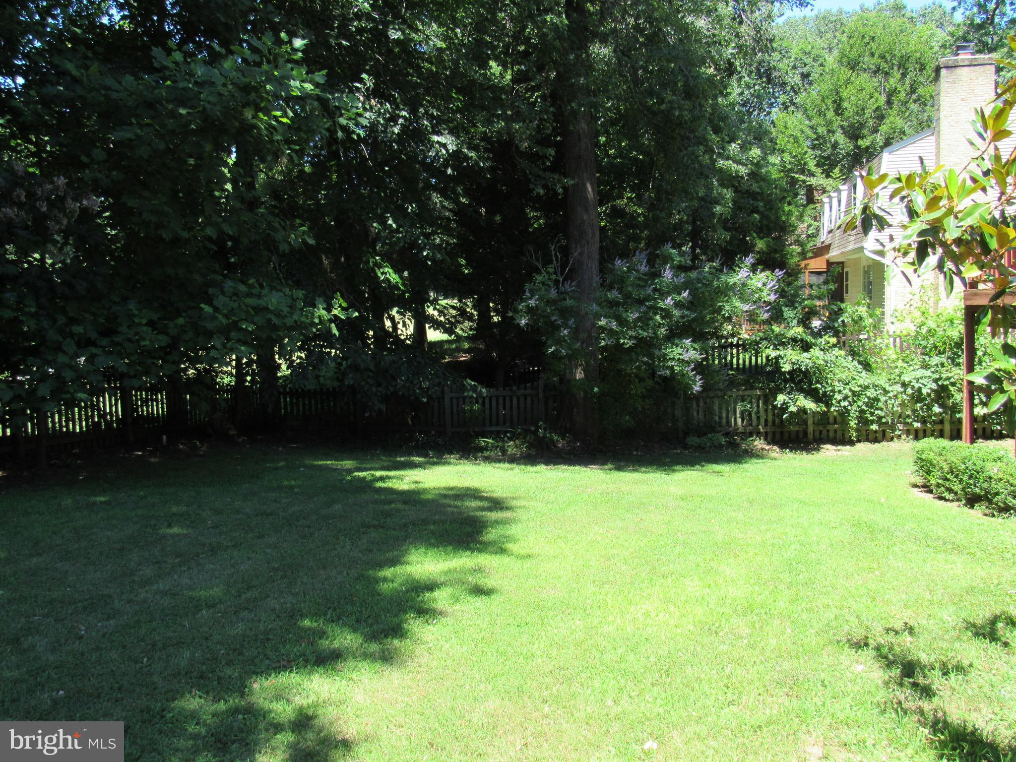 COUNTRY CLUB/LAKE MONTCLAIR - Residential