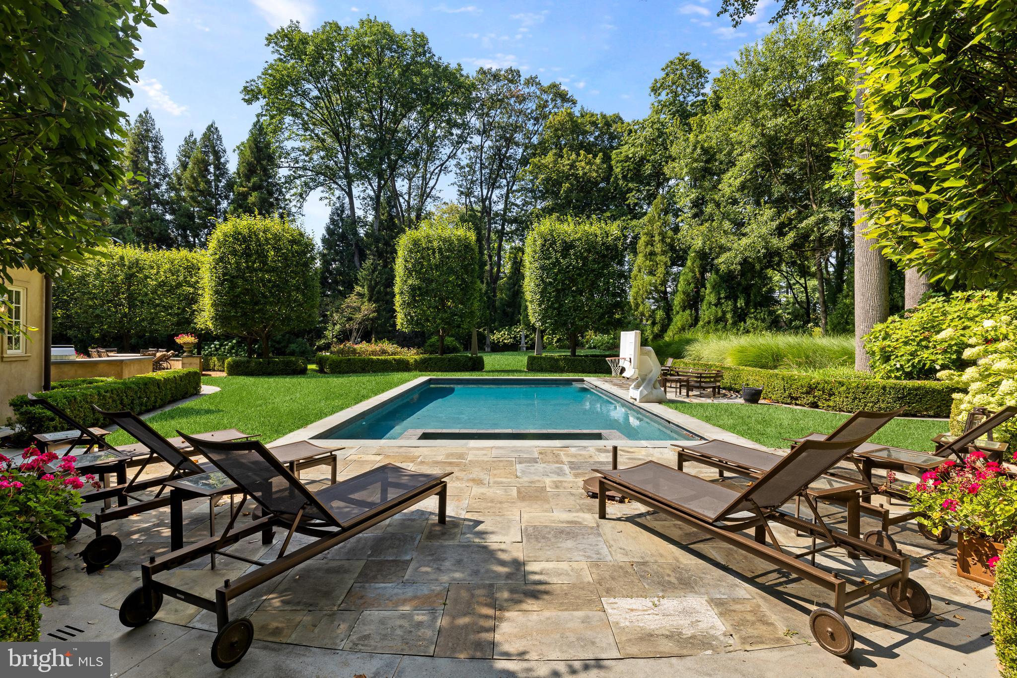 BRYN MAWR - Residential