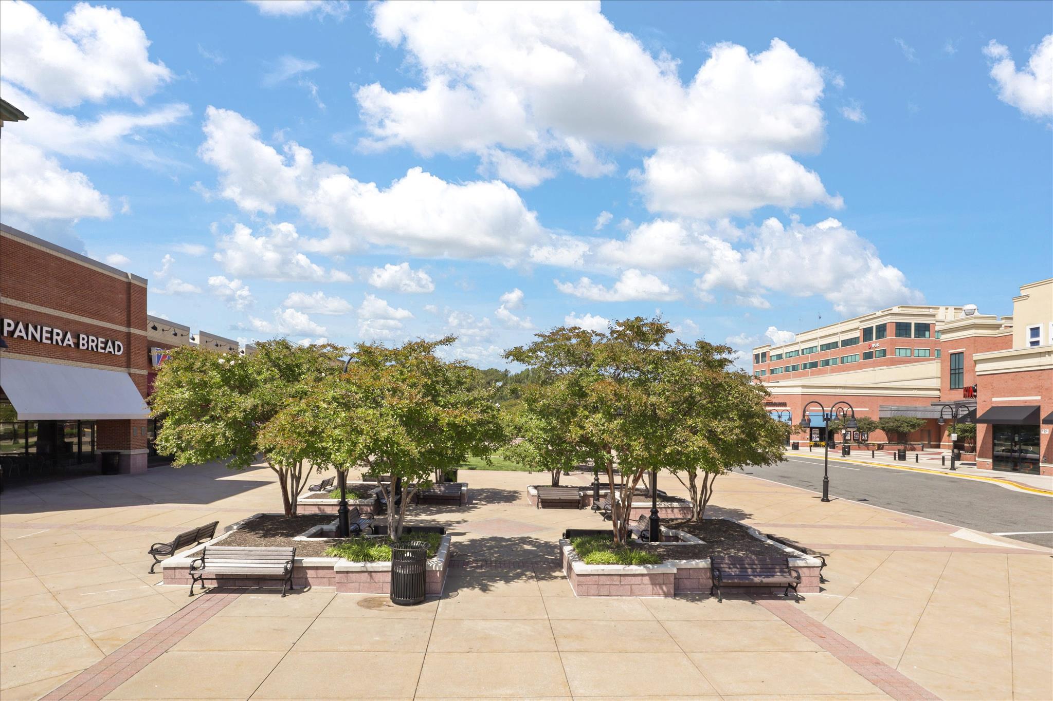 KINGSTOWNE - Residential