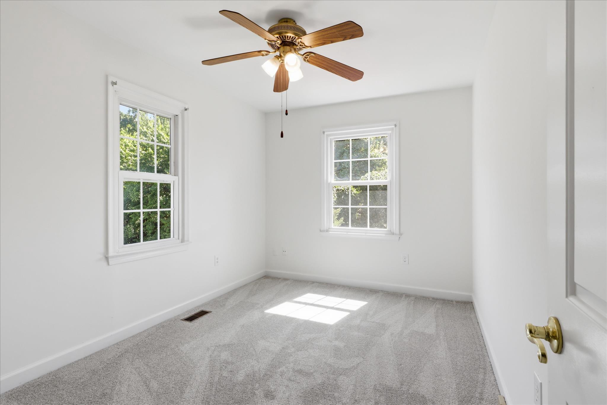 KINGSTOWNE - Residential
