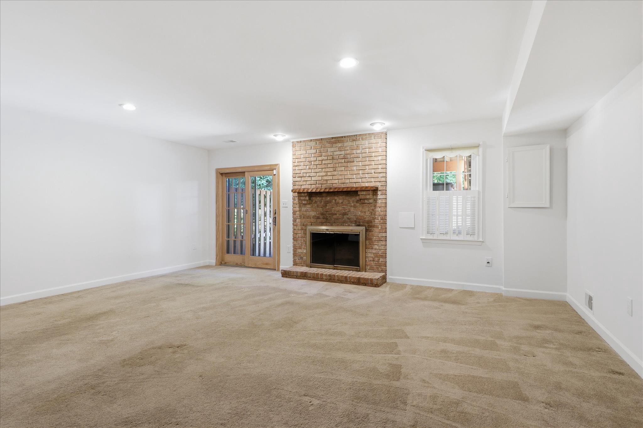 KINGSTOWNE - Residential