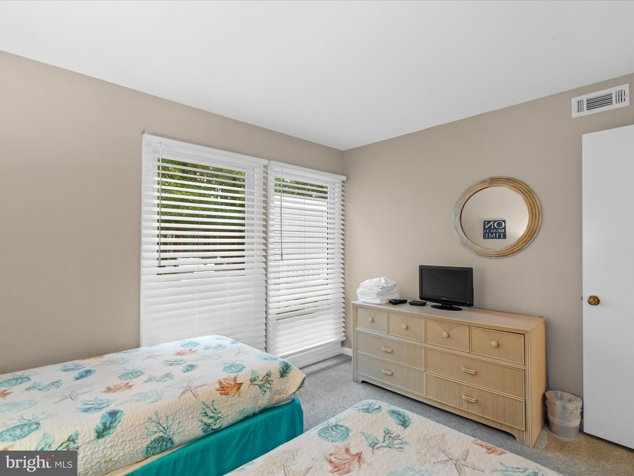 SEA COLONY WEST - Residential
