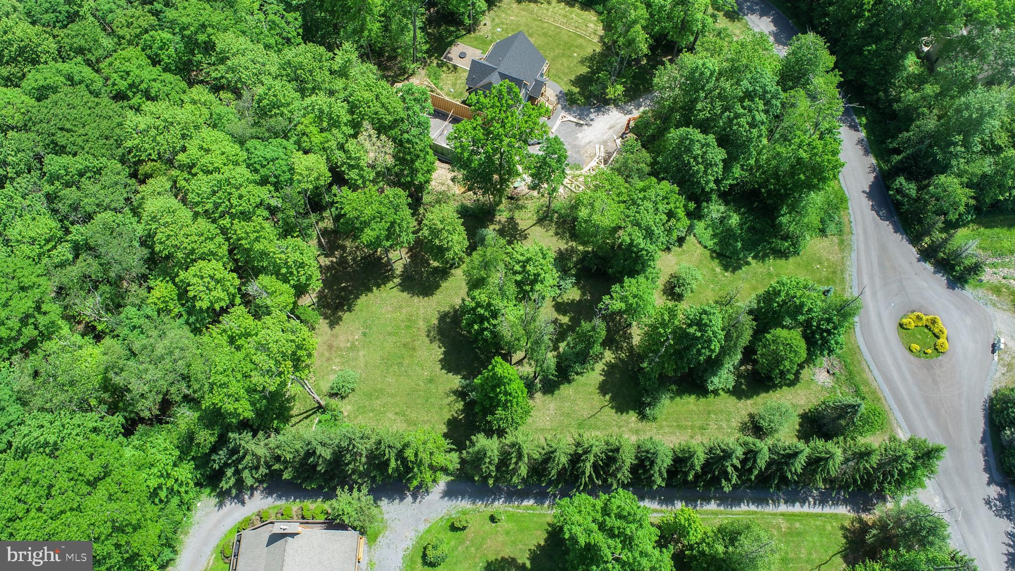 RED OAKS - Land