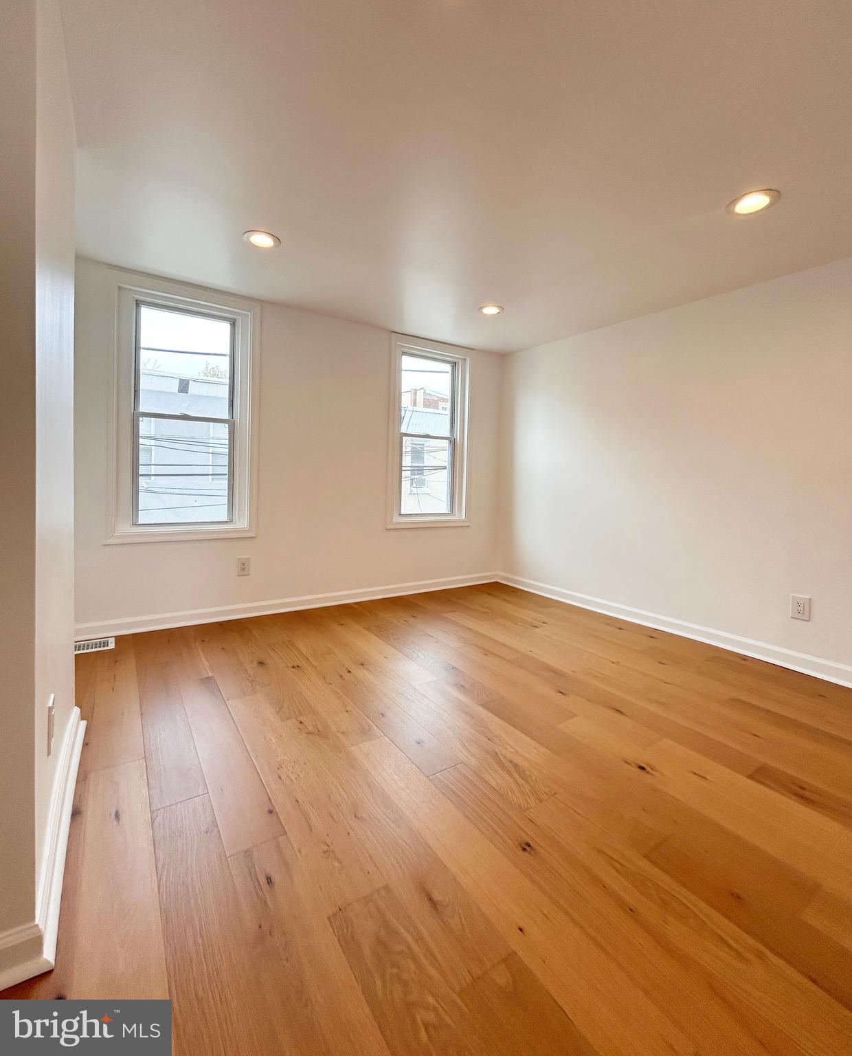 RICHMOND - Residential