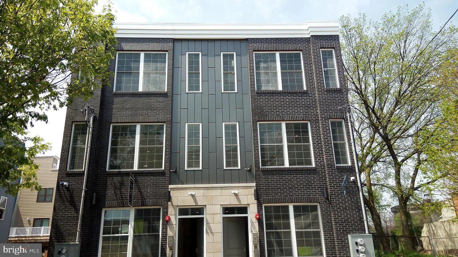 OLDE KENSINGTON - Residential Income