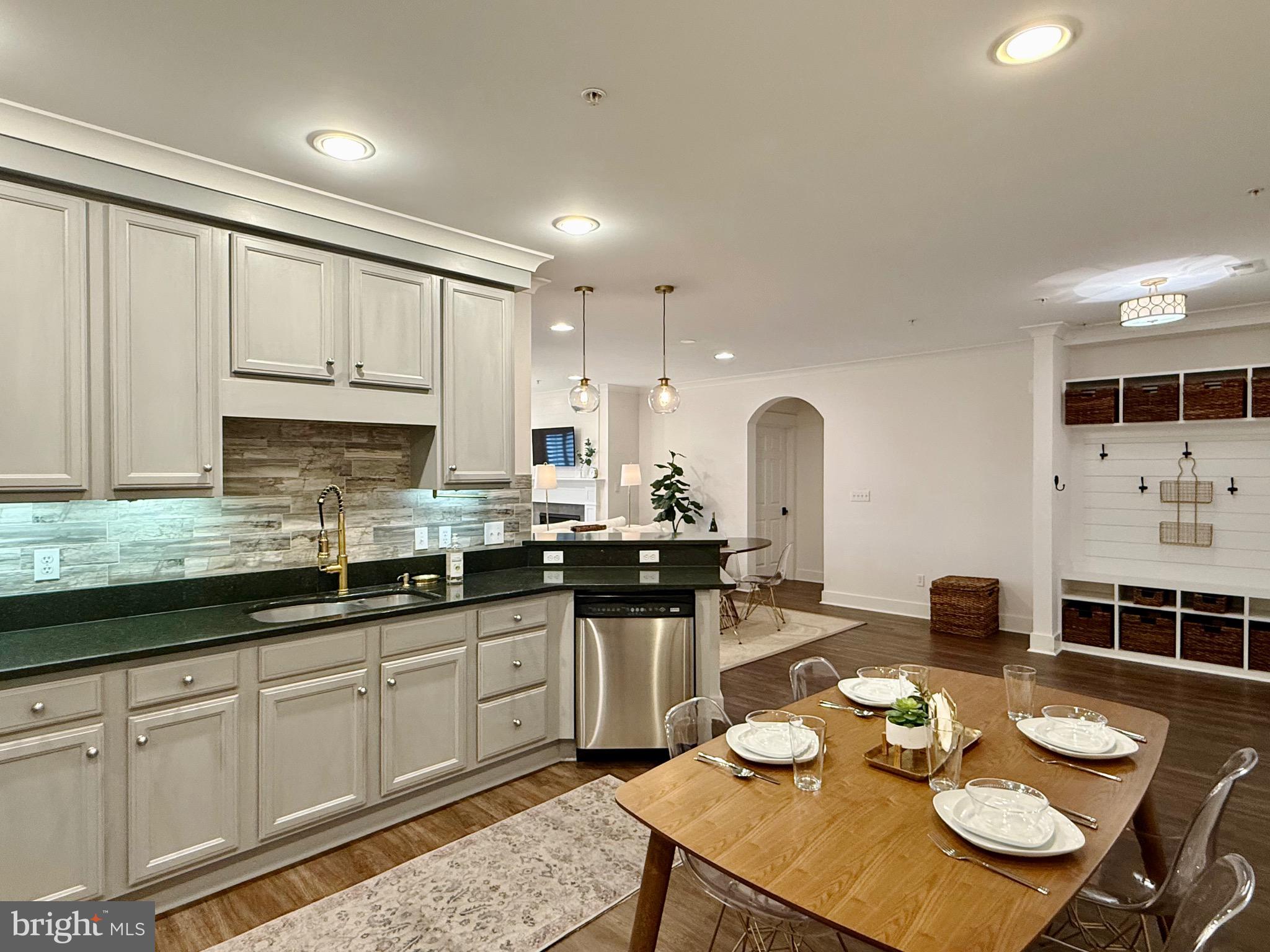BAYSIDE - Residential