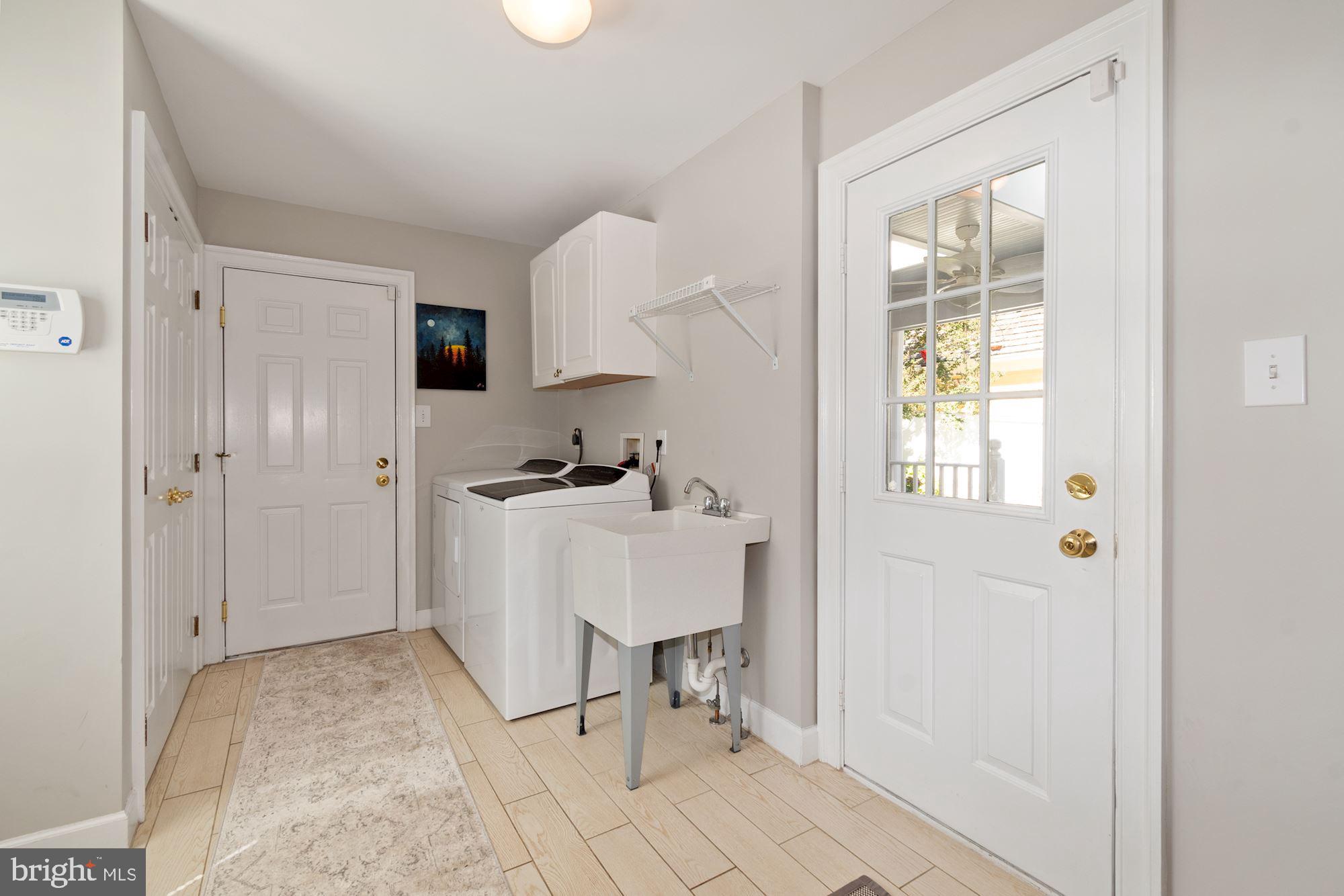 KENTLANDS - Residential