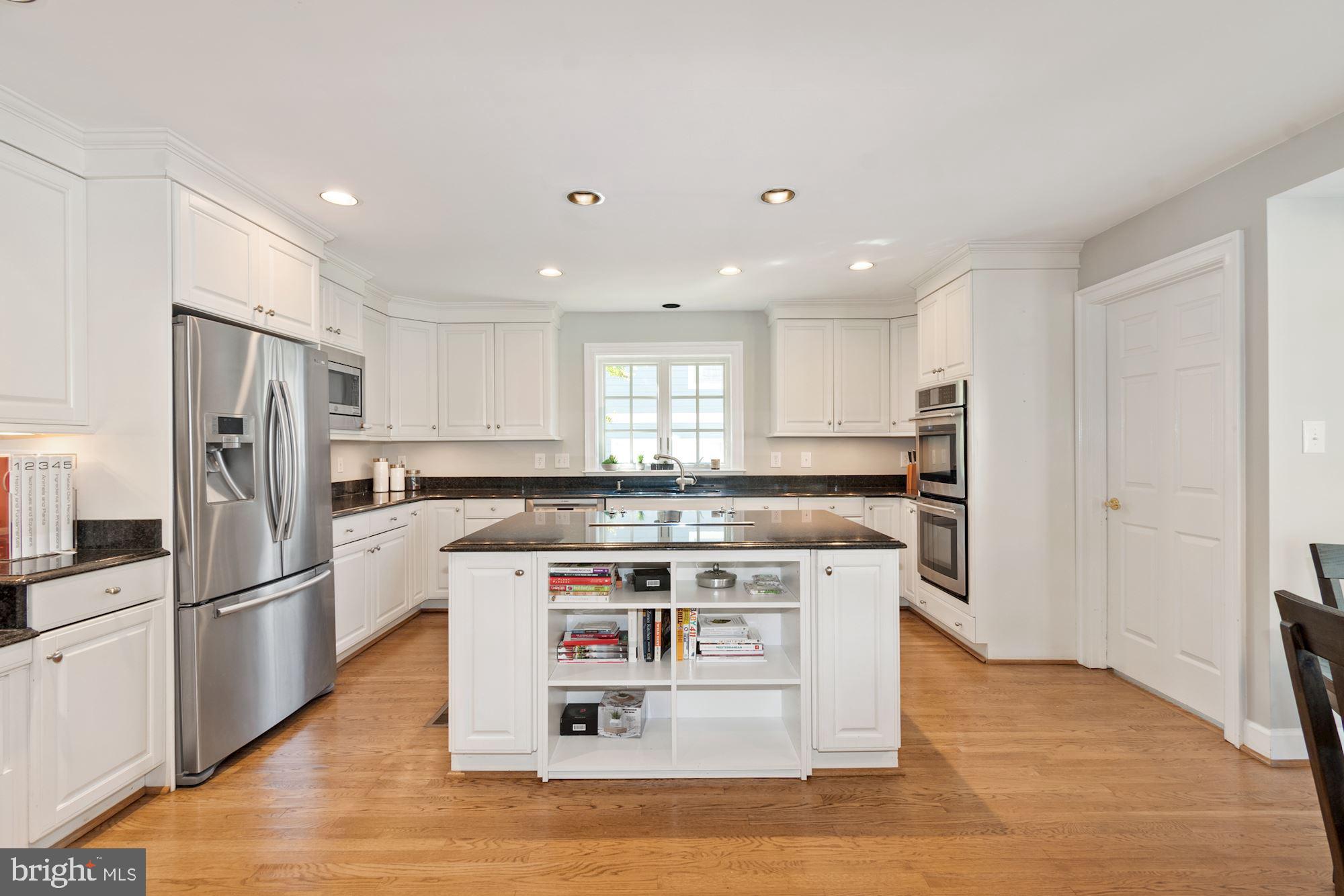KENTLANDS - Residential