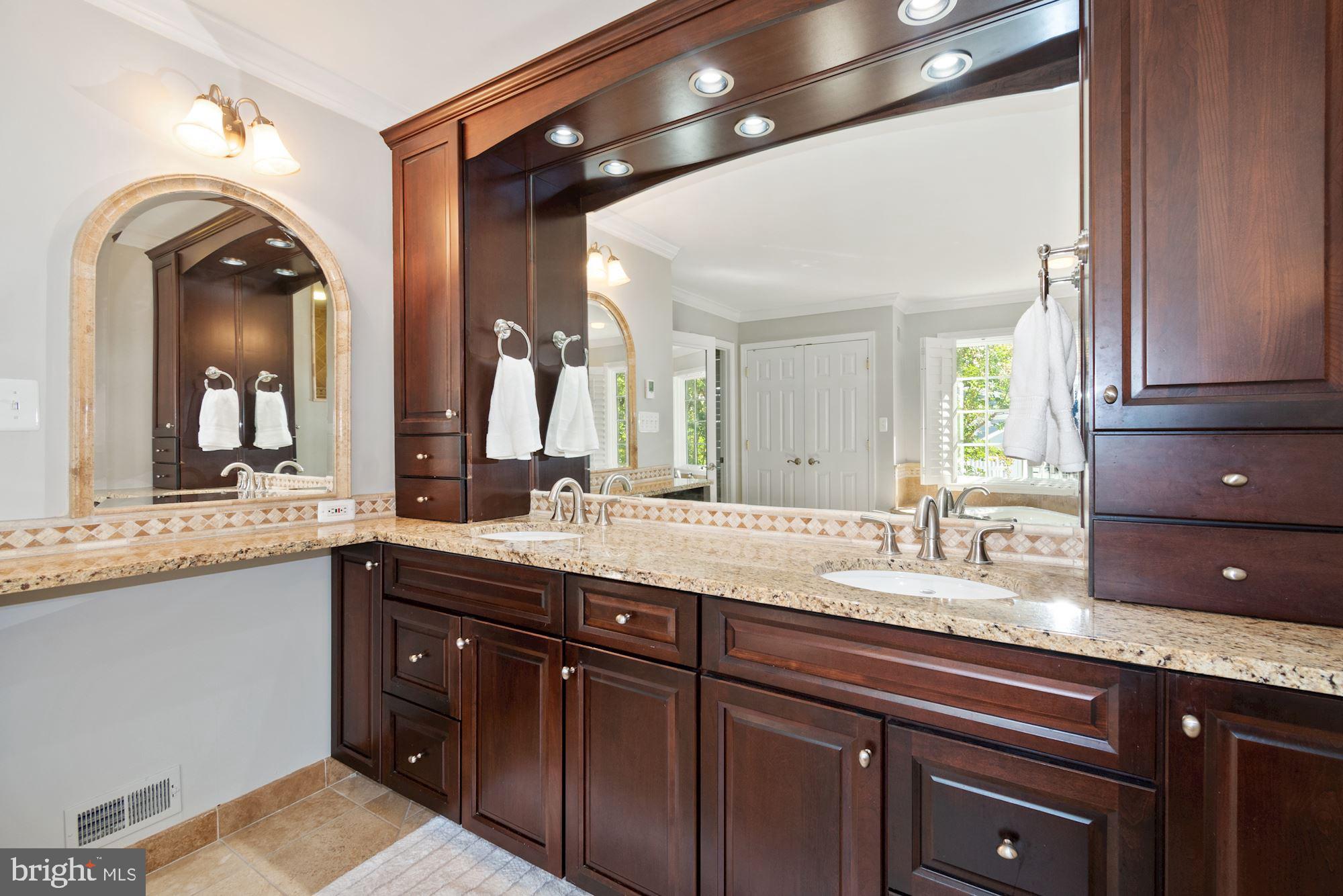 KENTLANDS - Residential