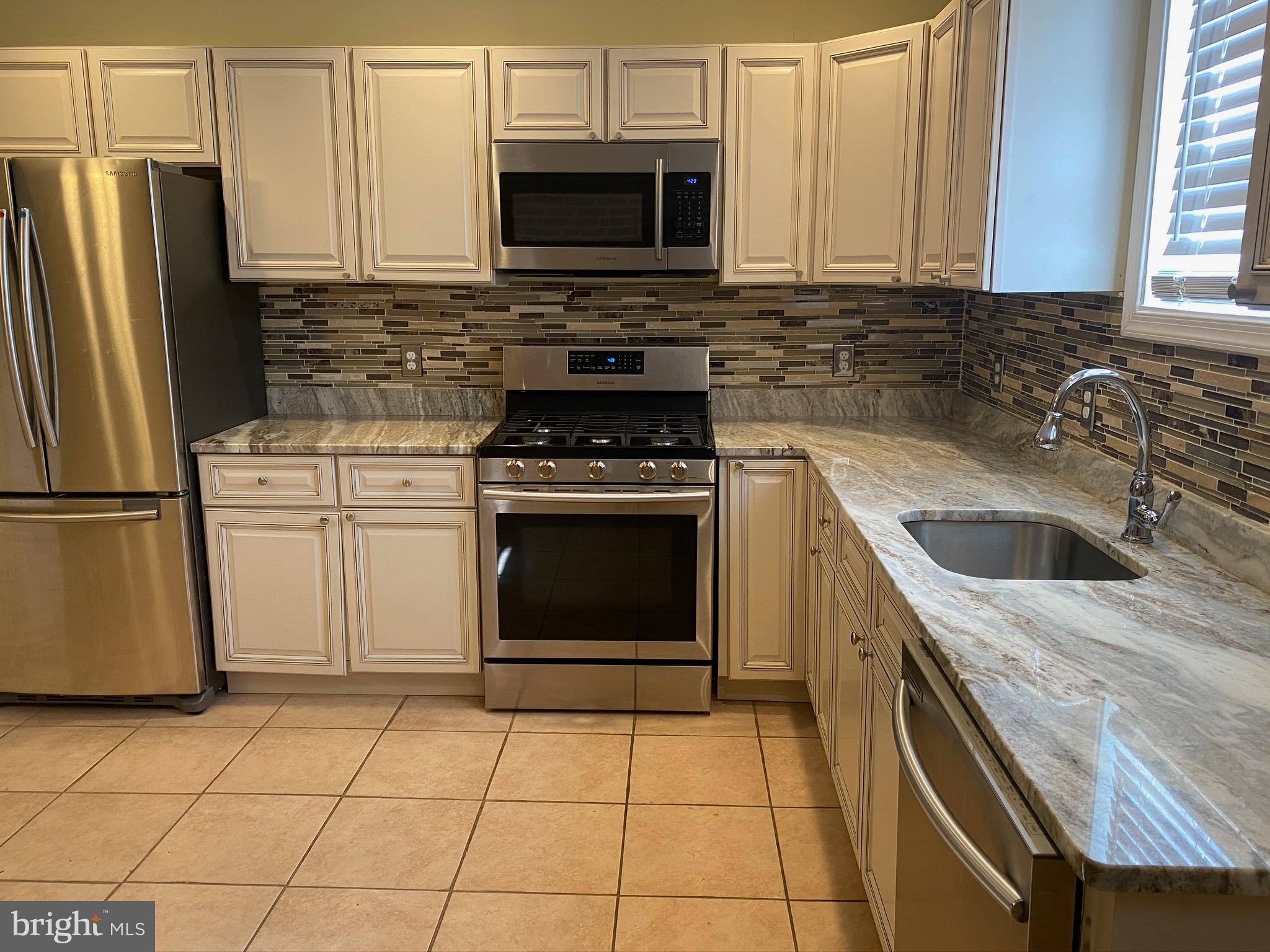 PATTERSON PLACE - Residential