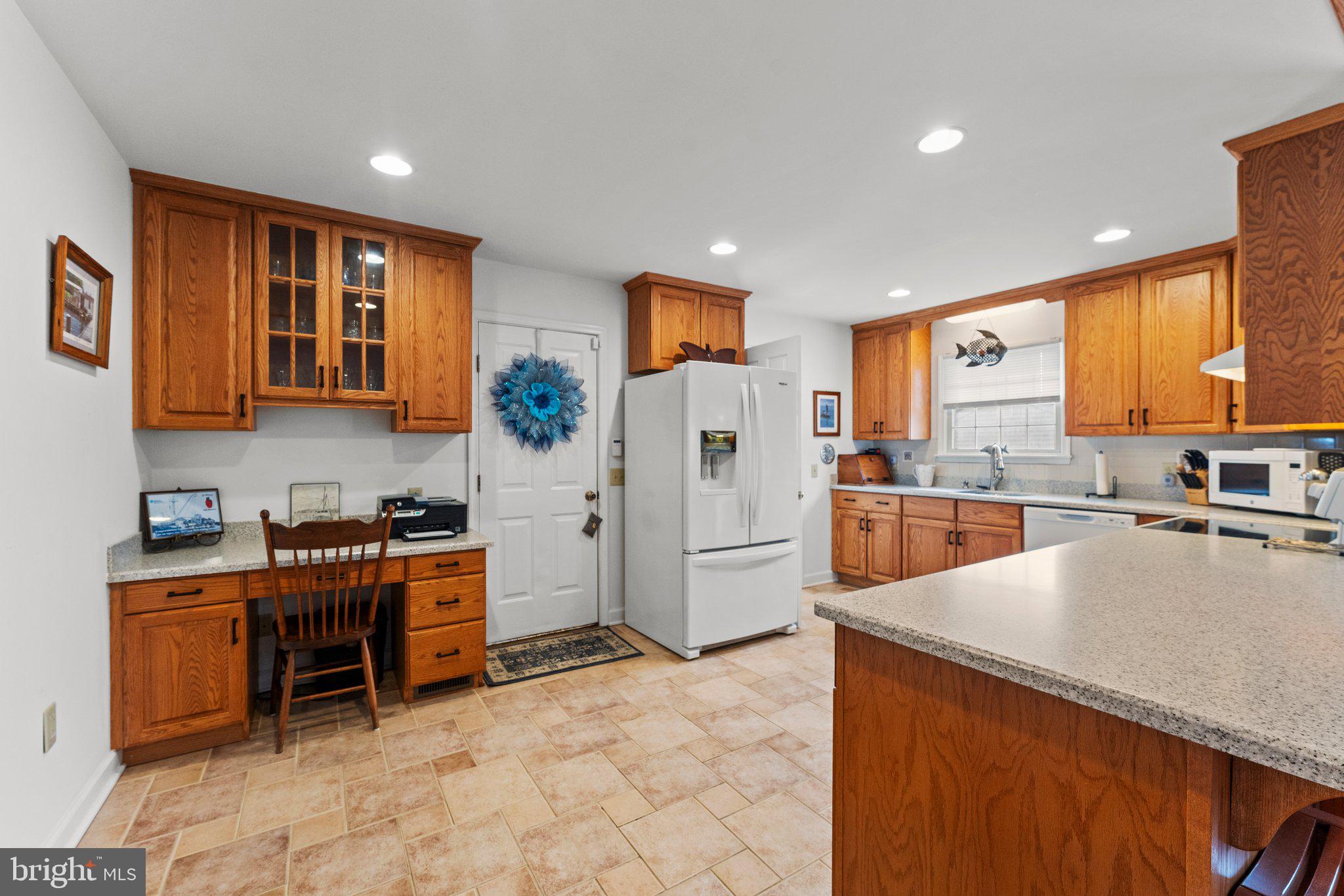 COLLEGE PARK II - Residential