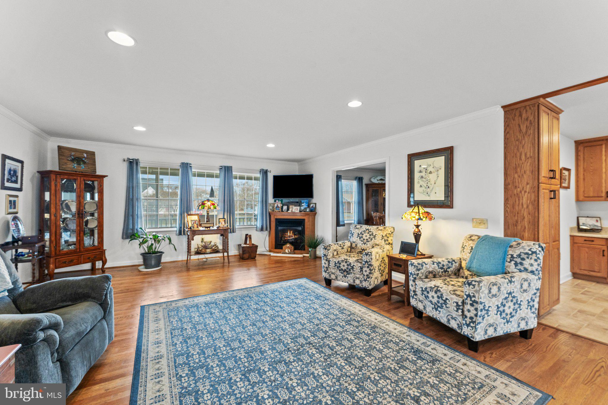 COLLEGE PARK II - Residential