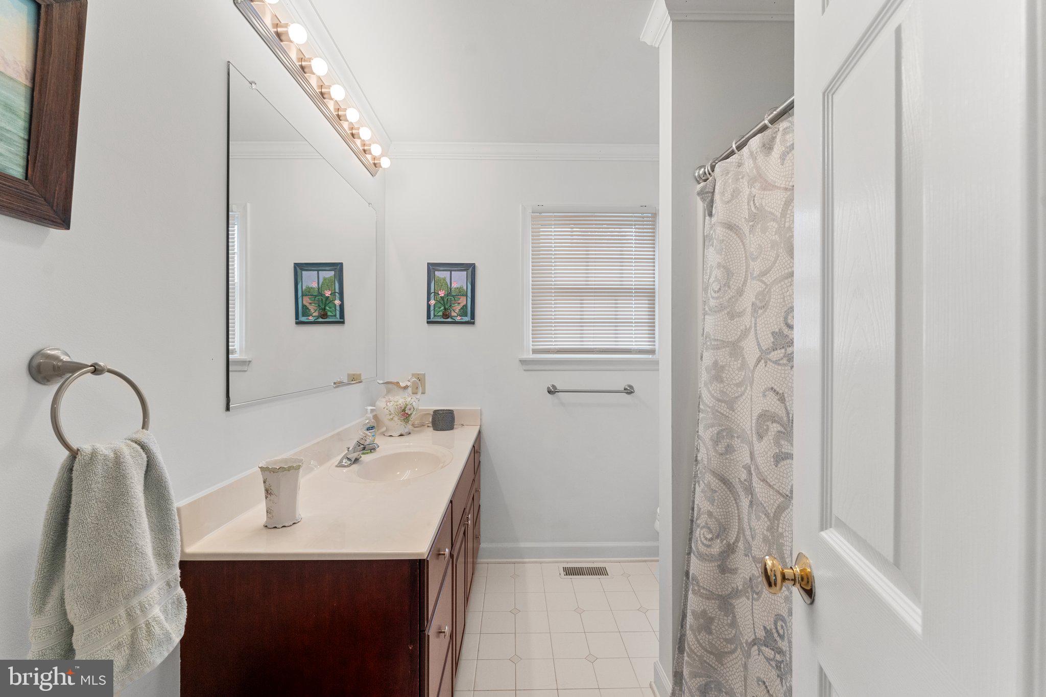 COLLEGE PARK II - Residential