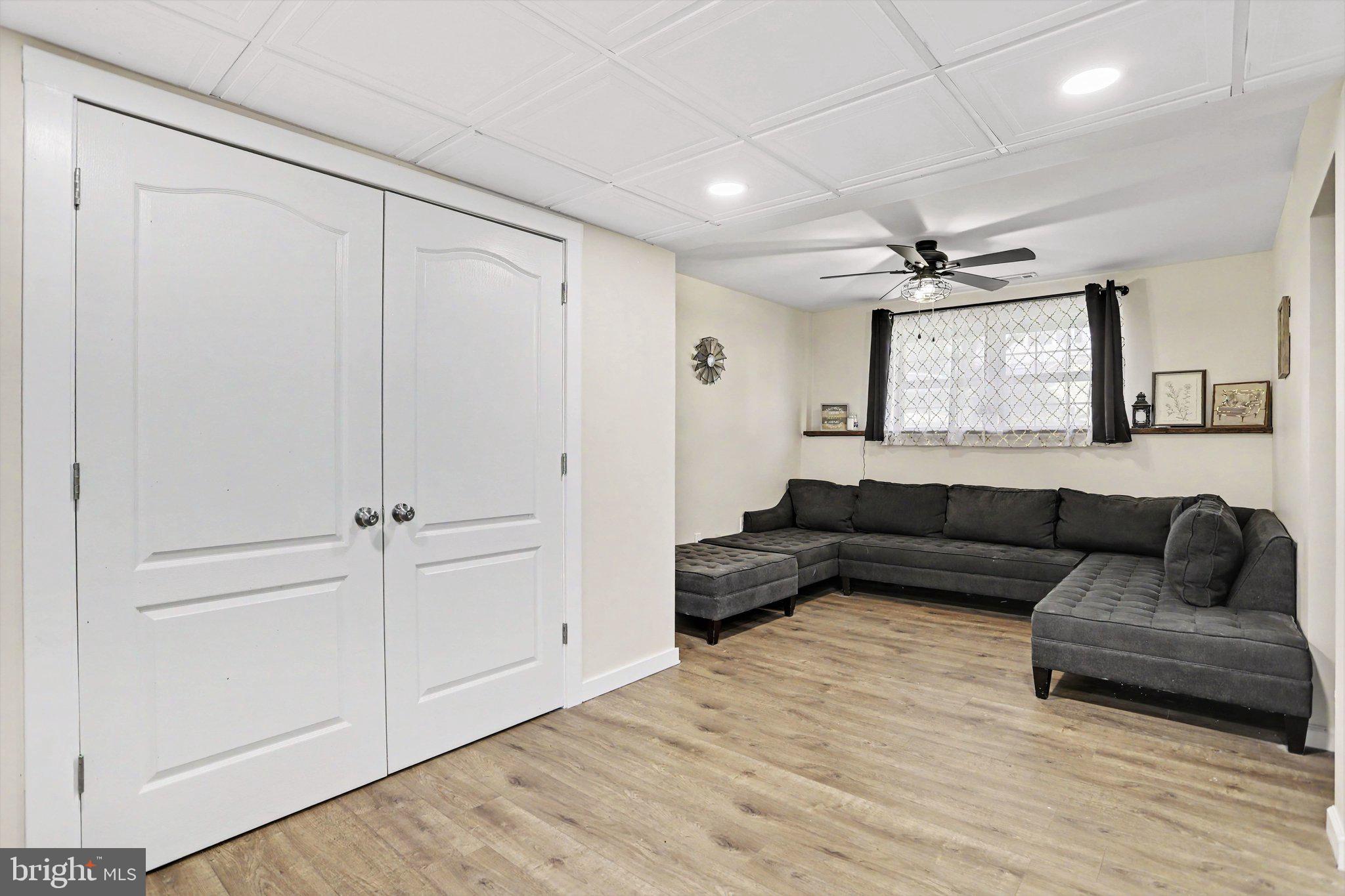 GOLDSBORO MANOR - Residential