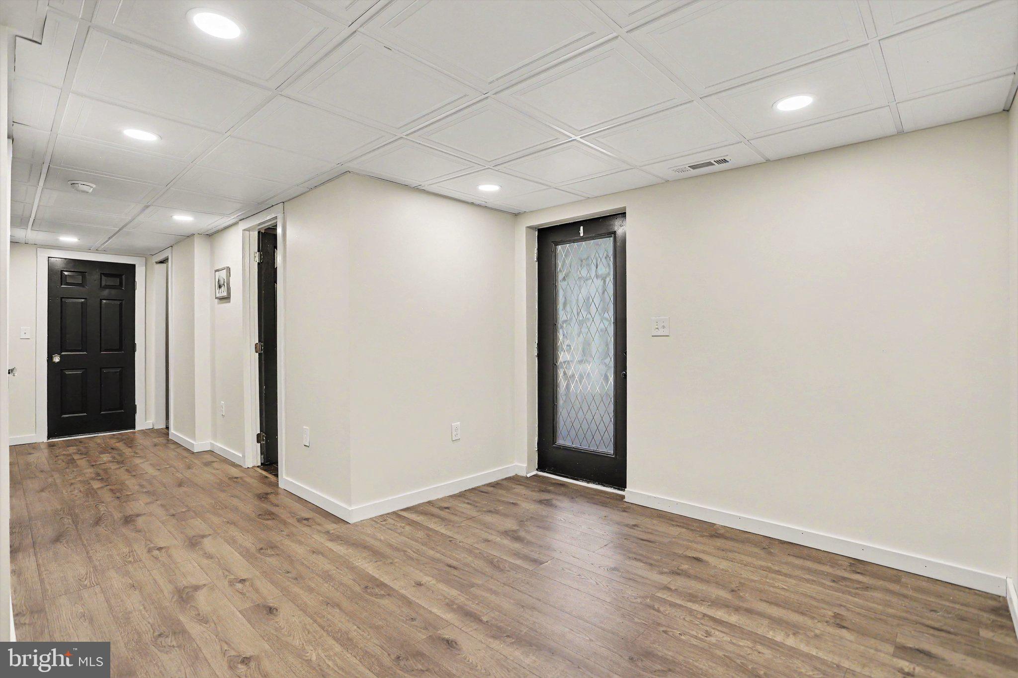 GOLDSBORO MANOR - Residential