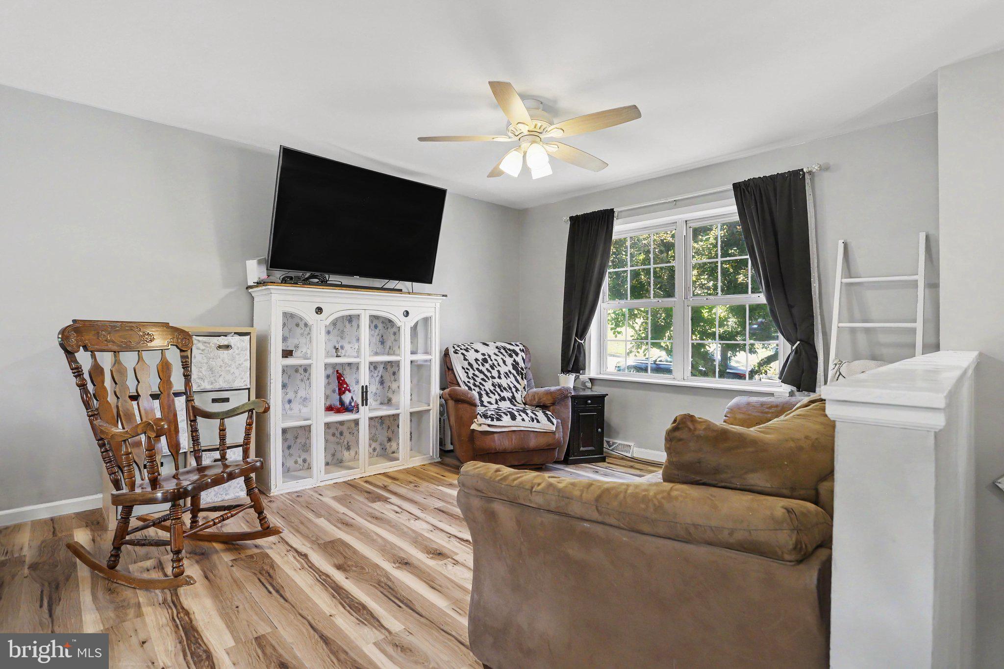 GOLDSBORO MANOR - Residential
