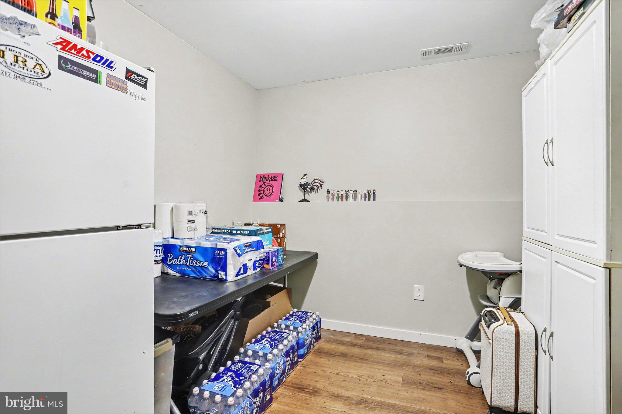 GOLDSBORO MANOR - Residential