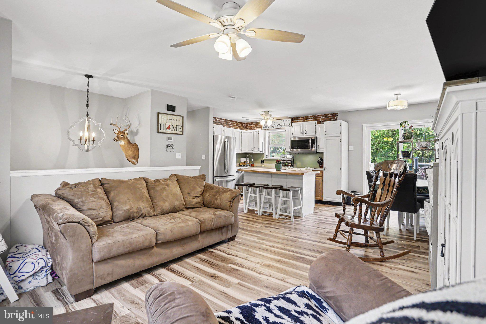 GOLDSBORO MANOR - Residential