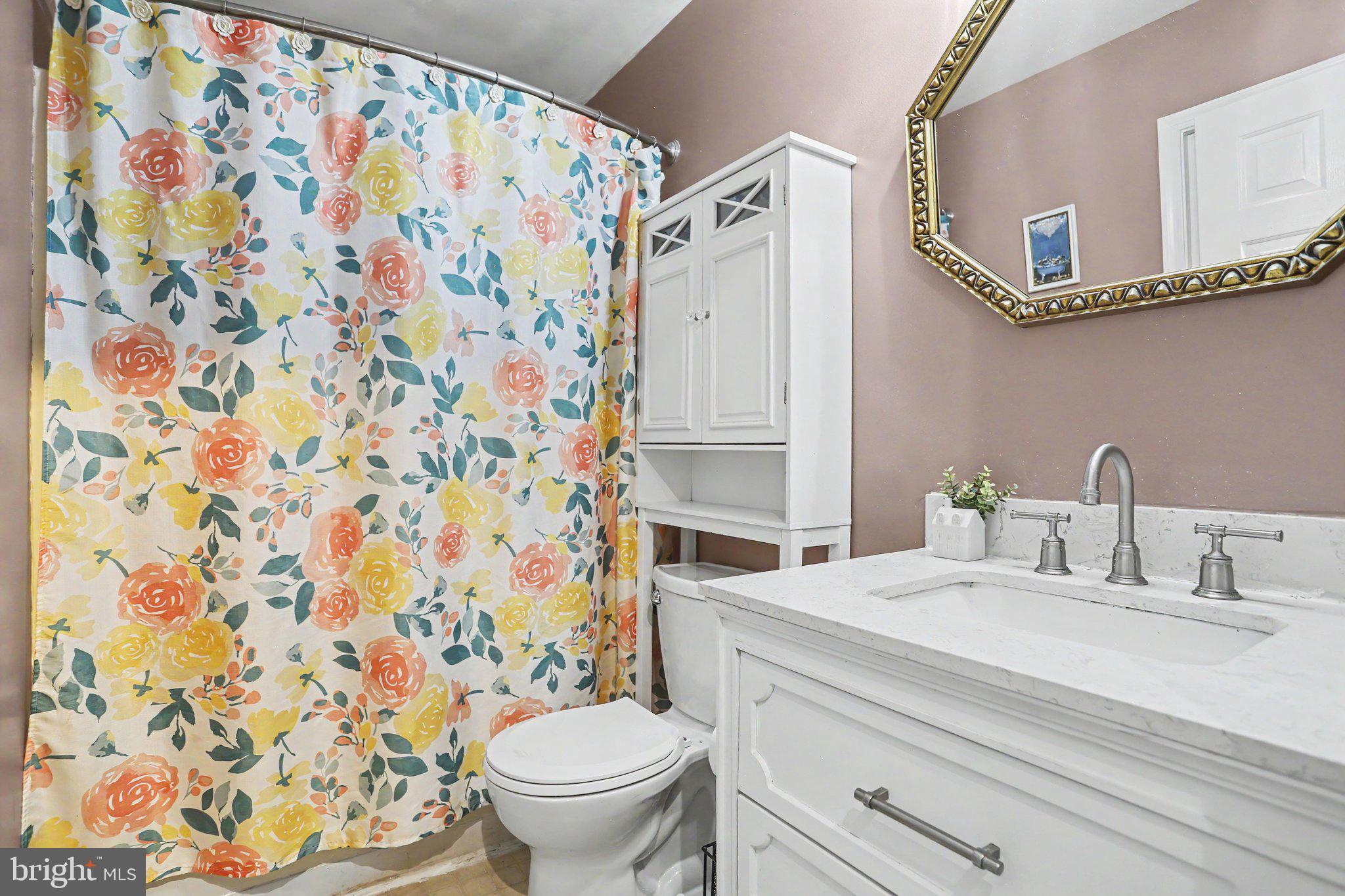 GOLDSBORO MANOR - Residential