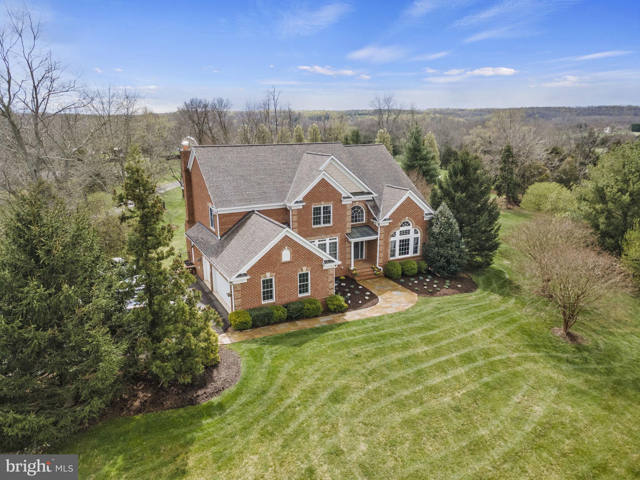 RED CEDAR - Residential