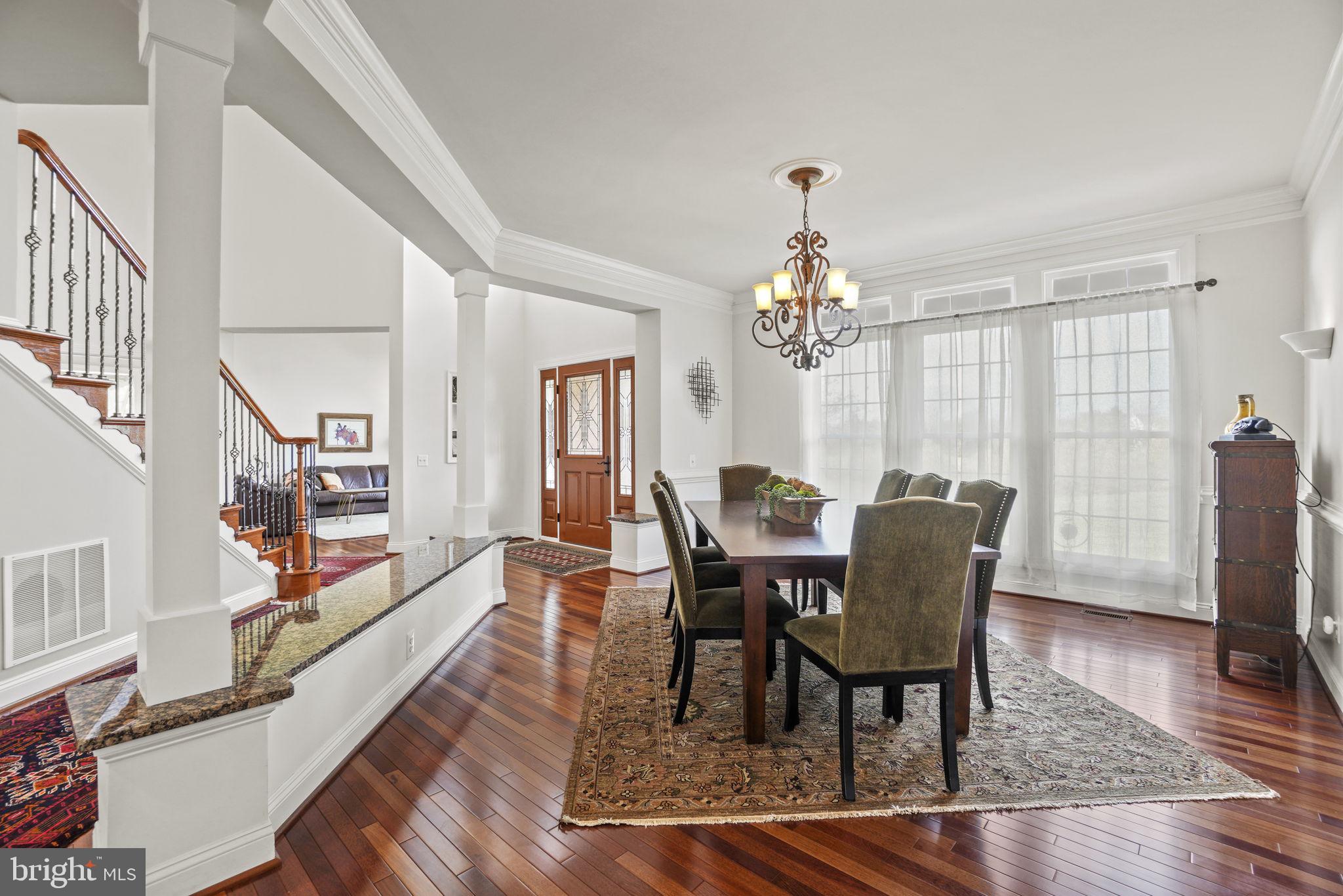 RED CEDAR - Residential