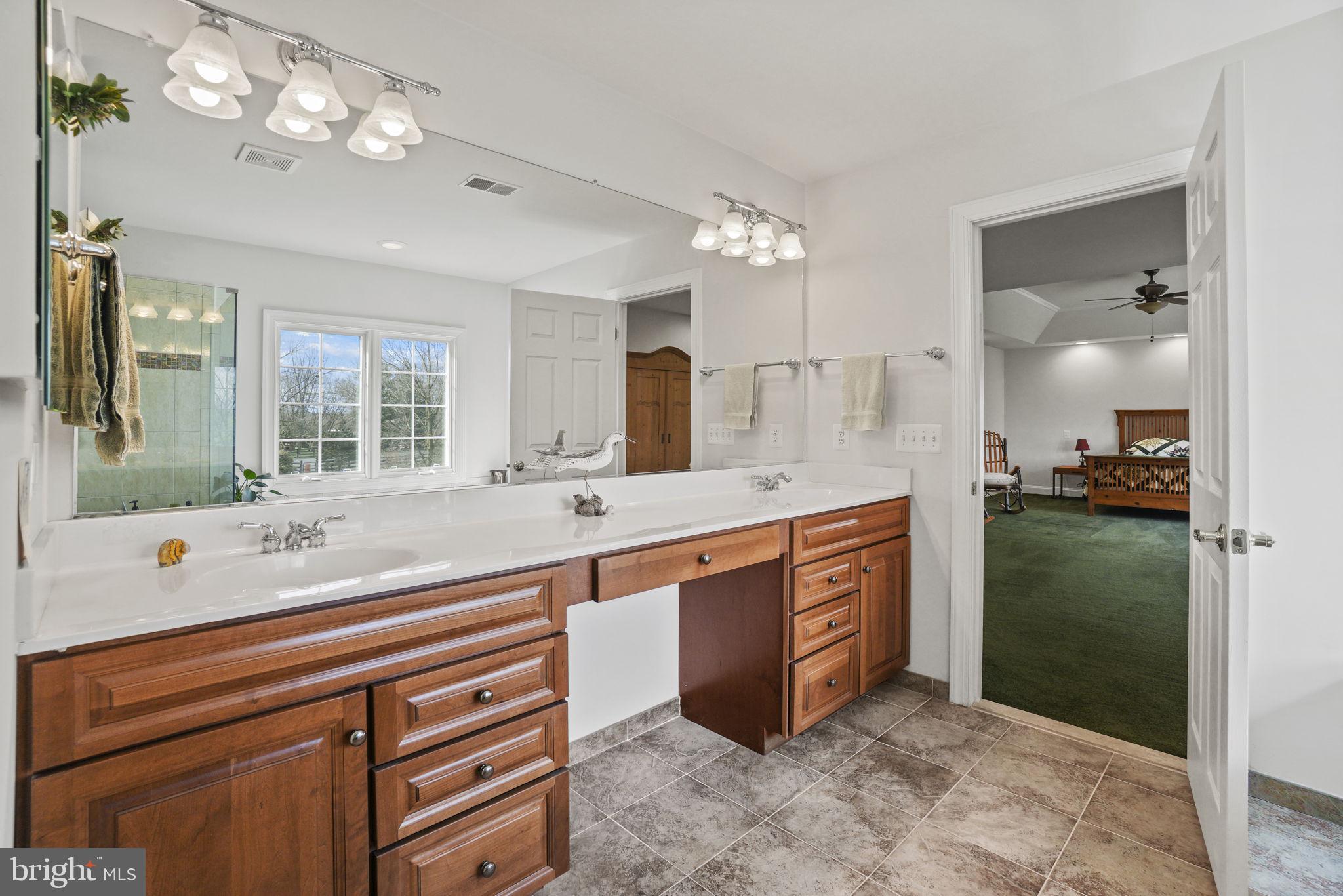 RED CEDAR - Residential