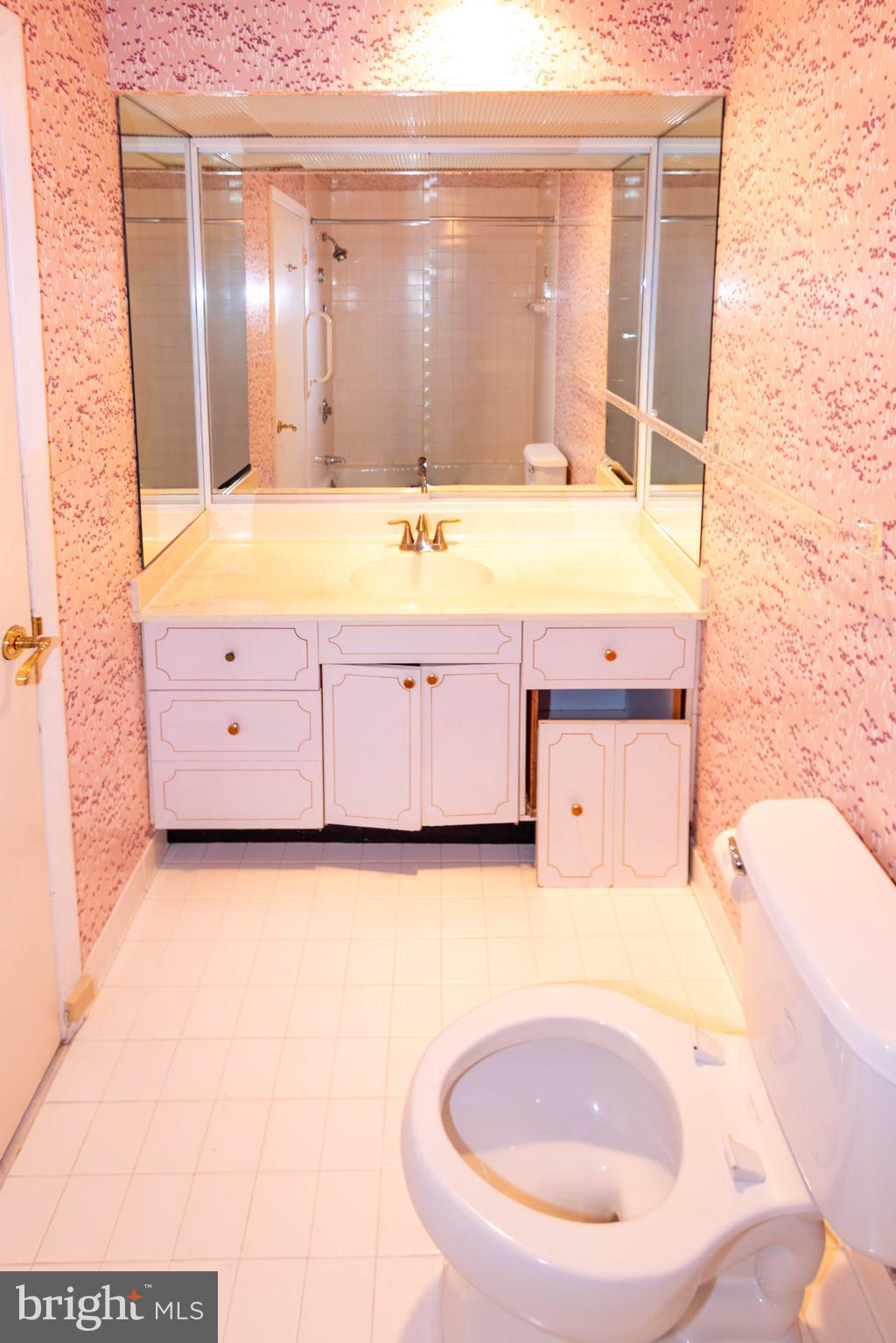 PIKESVILLE - Residential