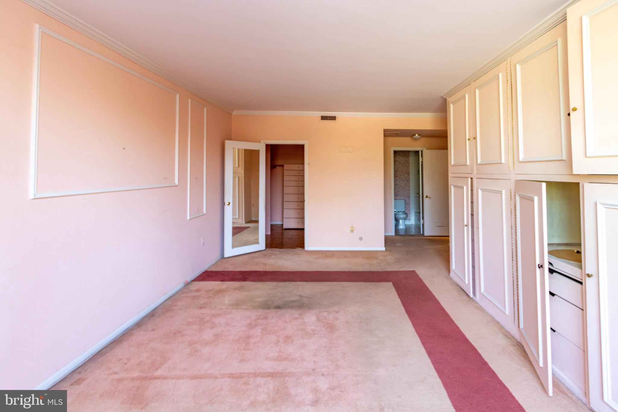 PIKESVILLE - Residential